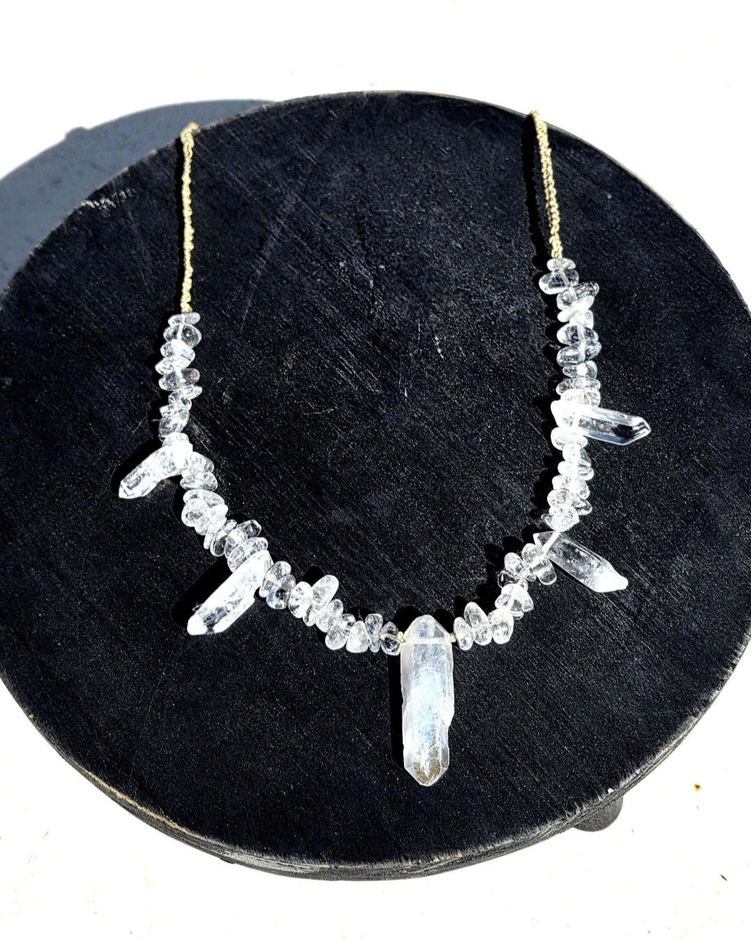 Handmade quartz crystals elegant pendant necklace 