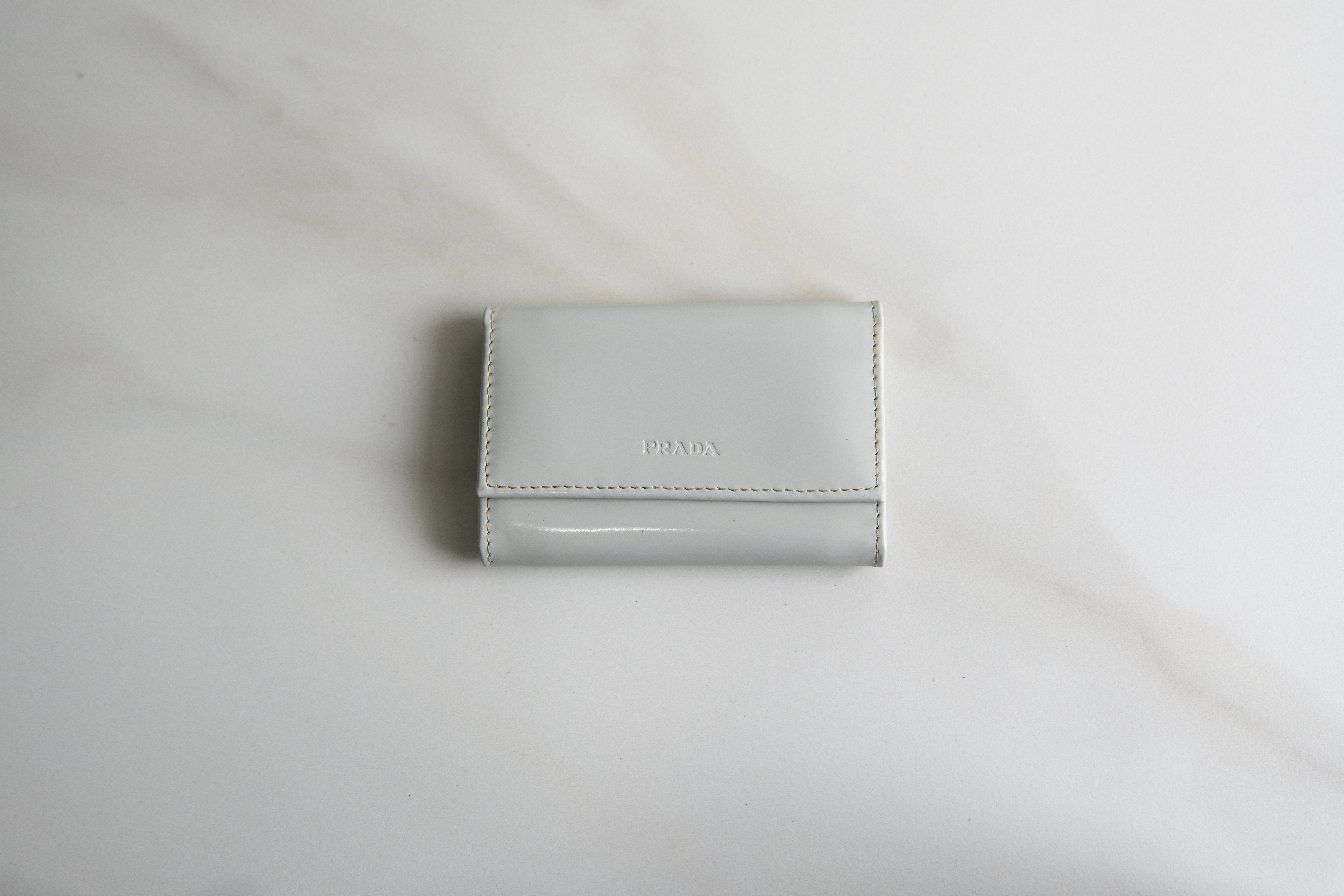 PRADA Logo Patent Leather 6 Ring Key Case Light Gray