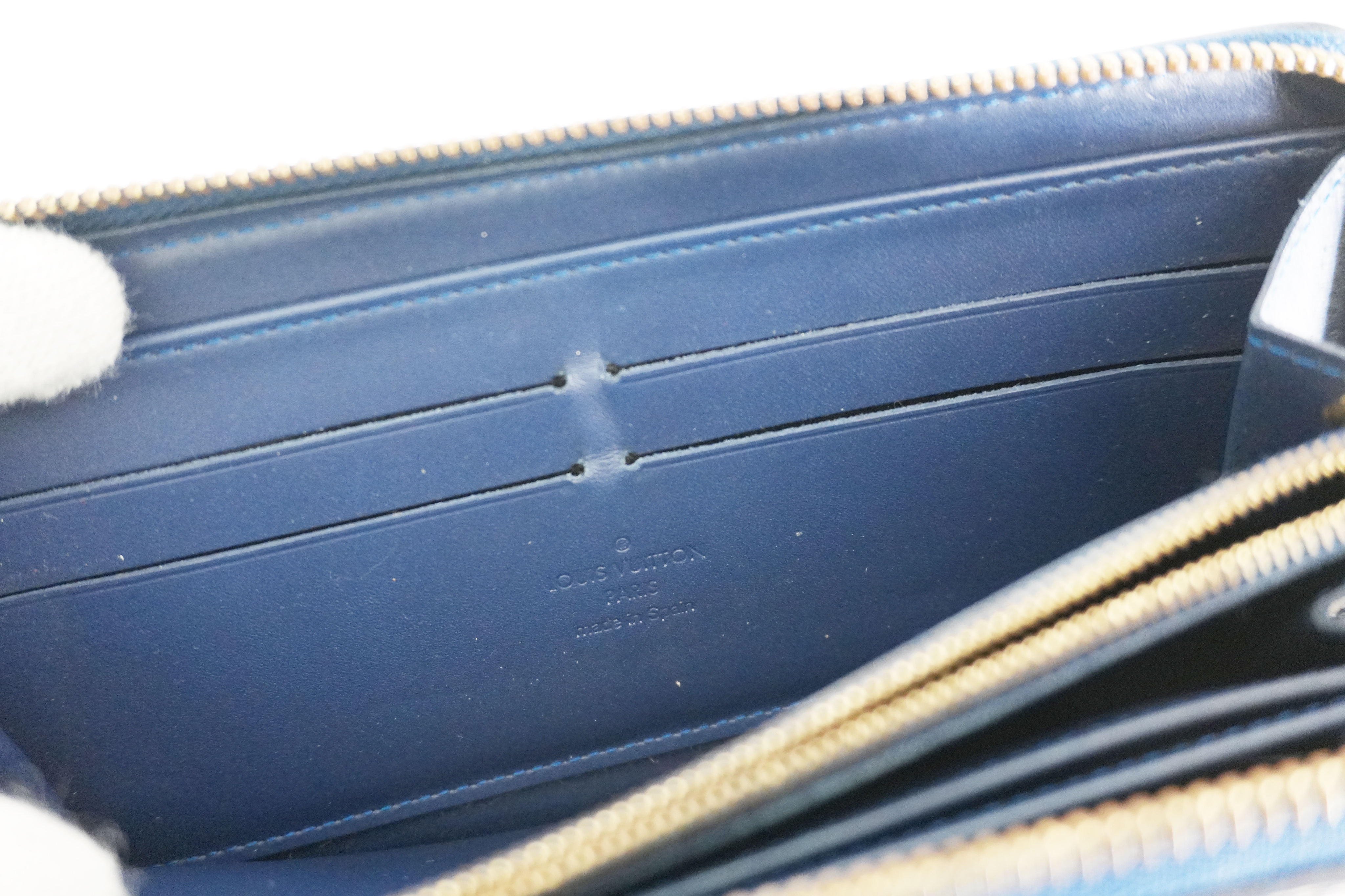 Authentic Louis Vuitton Monogram Vernis Ikat Flower Zippy Long Wallet