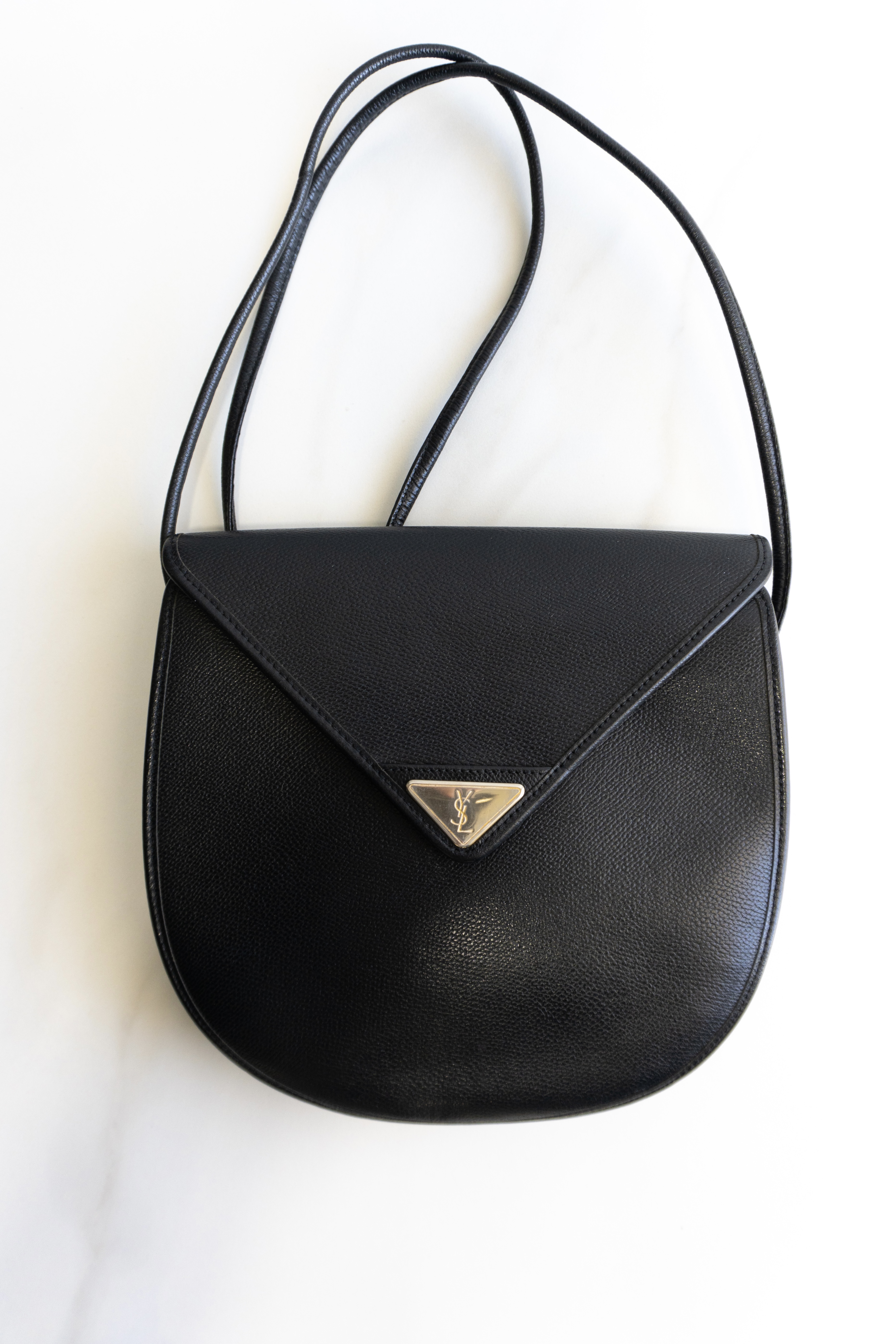 Authentic Yves Saint Laurent Shoulder Bag Black Leather Gold Plate