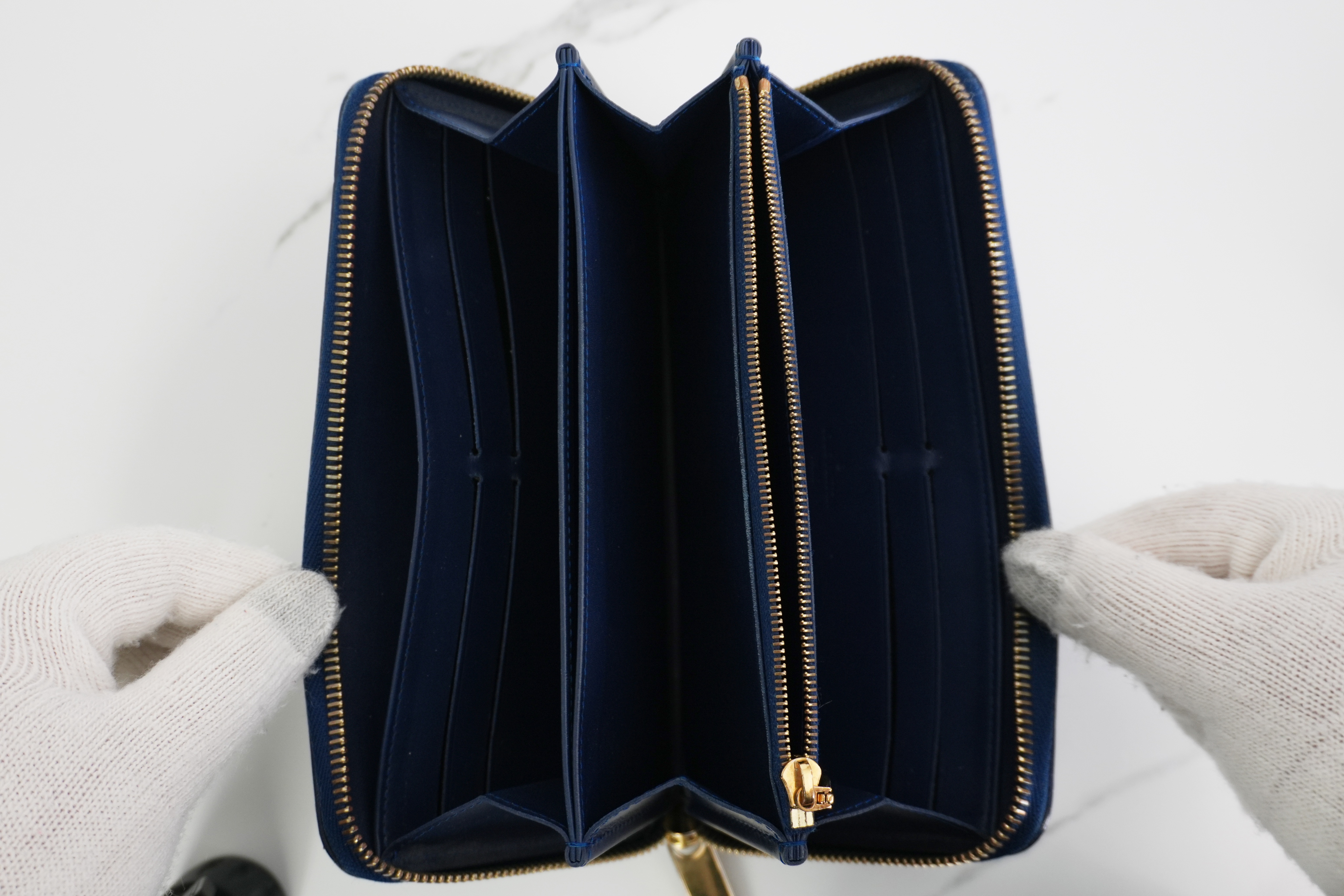 Authentic Louis Vuitton Monogram Vernis Ikat Flower Zippy Long Wallet