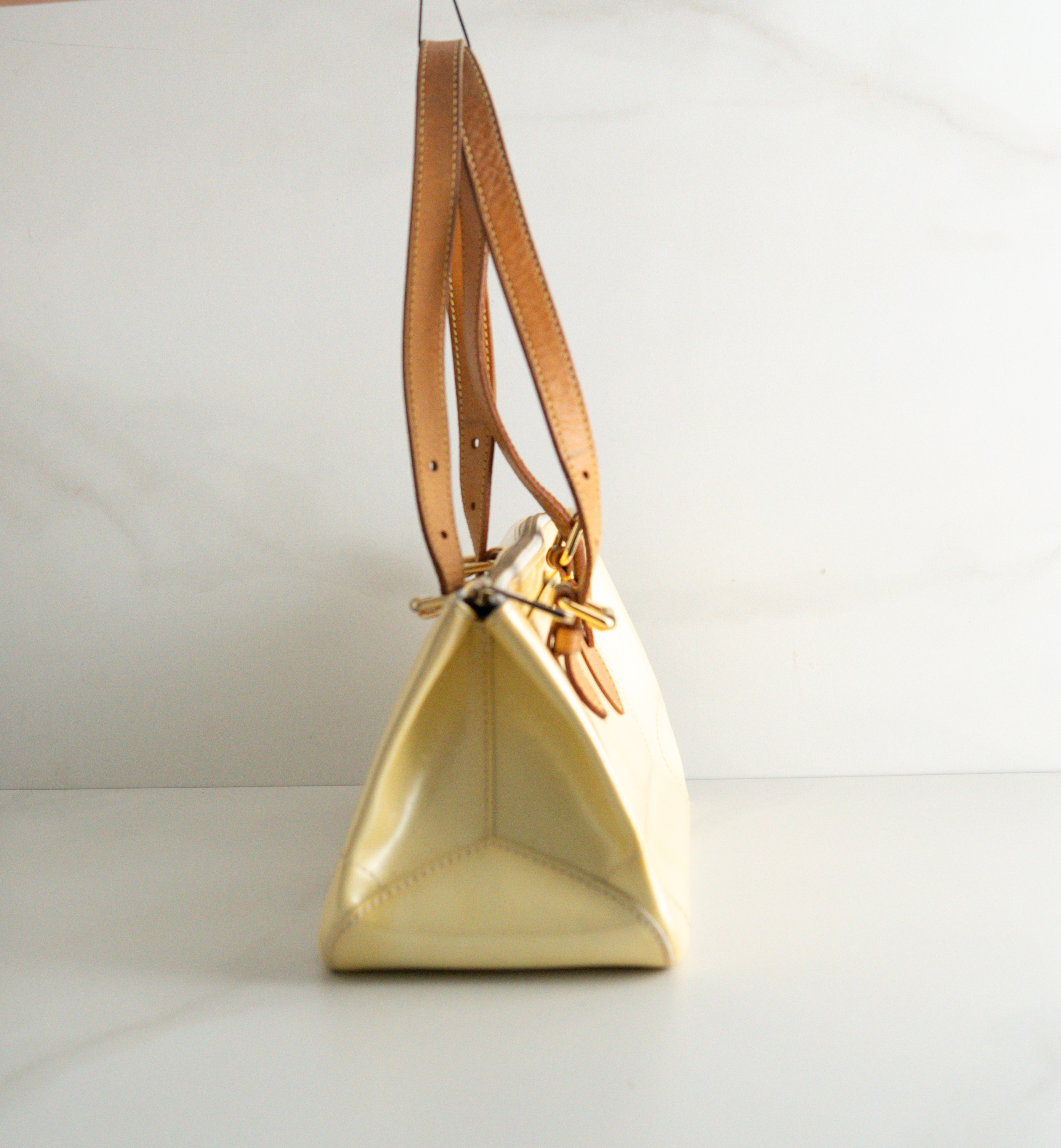 Authentic Louis Vuitton Pastel Yellow Vernis Leather Rosewood Avenue Shoulder Bag