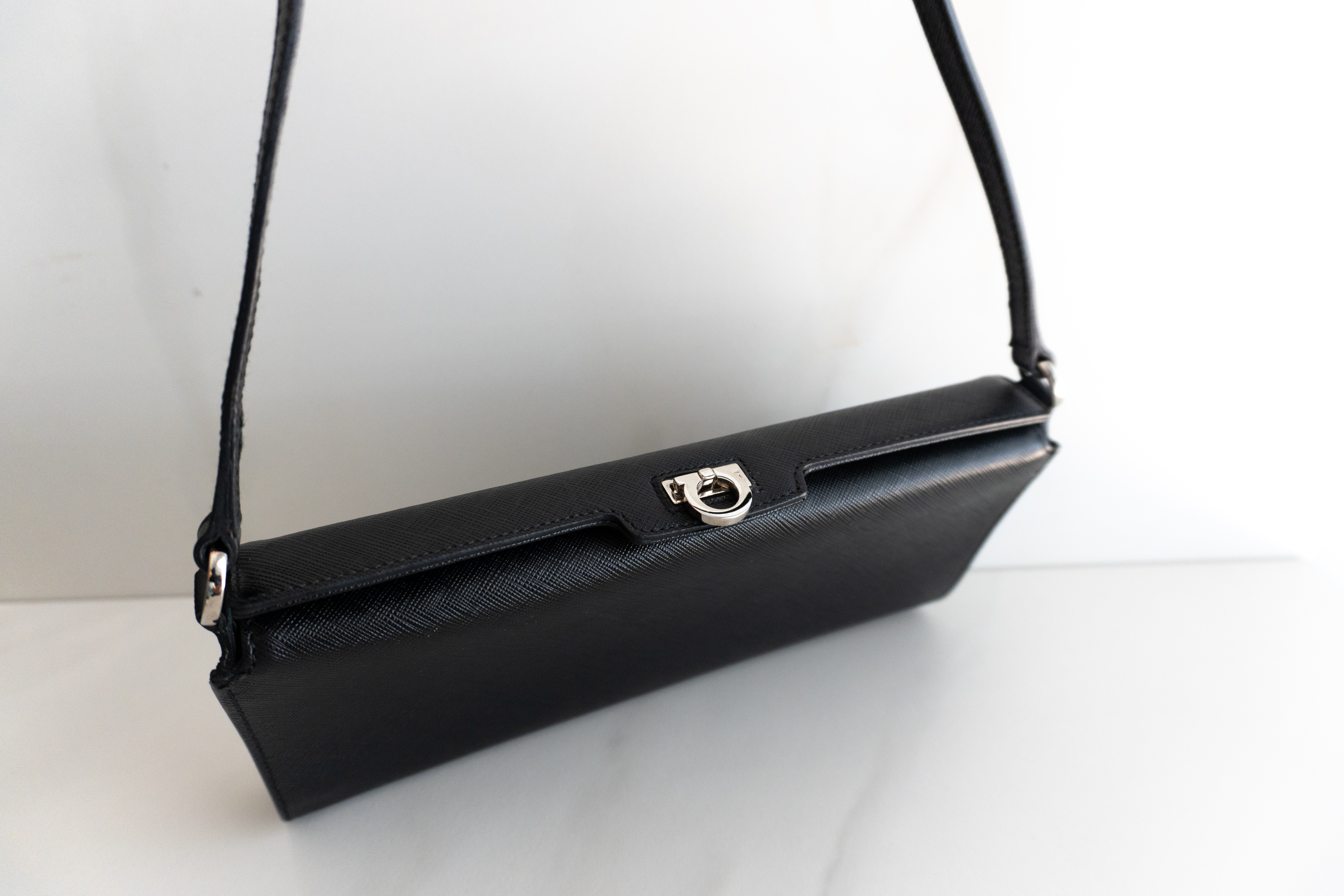 Authentic Salvatore Ferragamo Gancini Shoulder Bag Leather Black