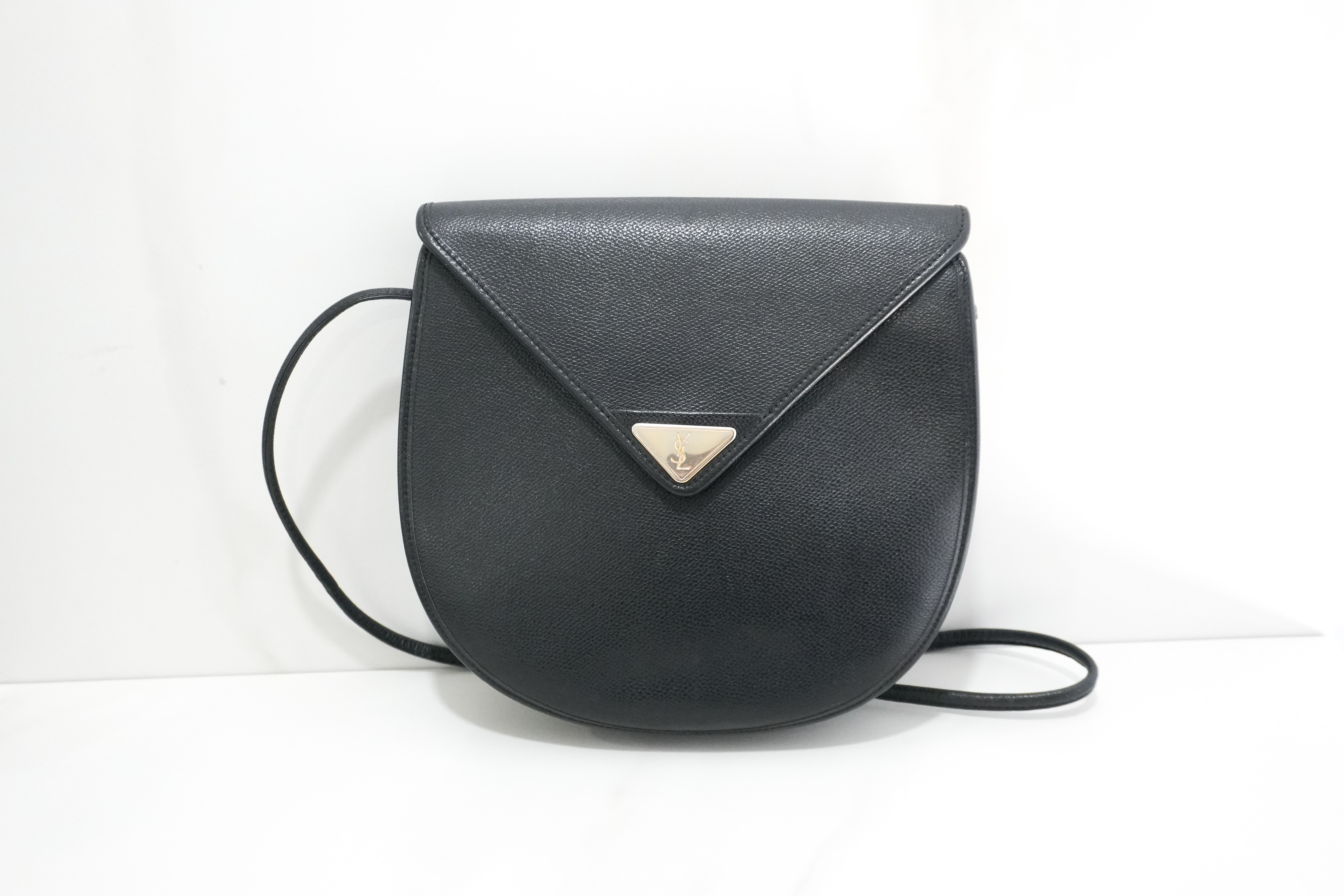 Authentic Yves Saint Laurent Shoulder Bag Black Leather Gold Plate