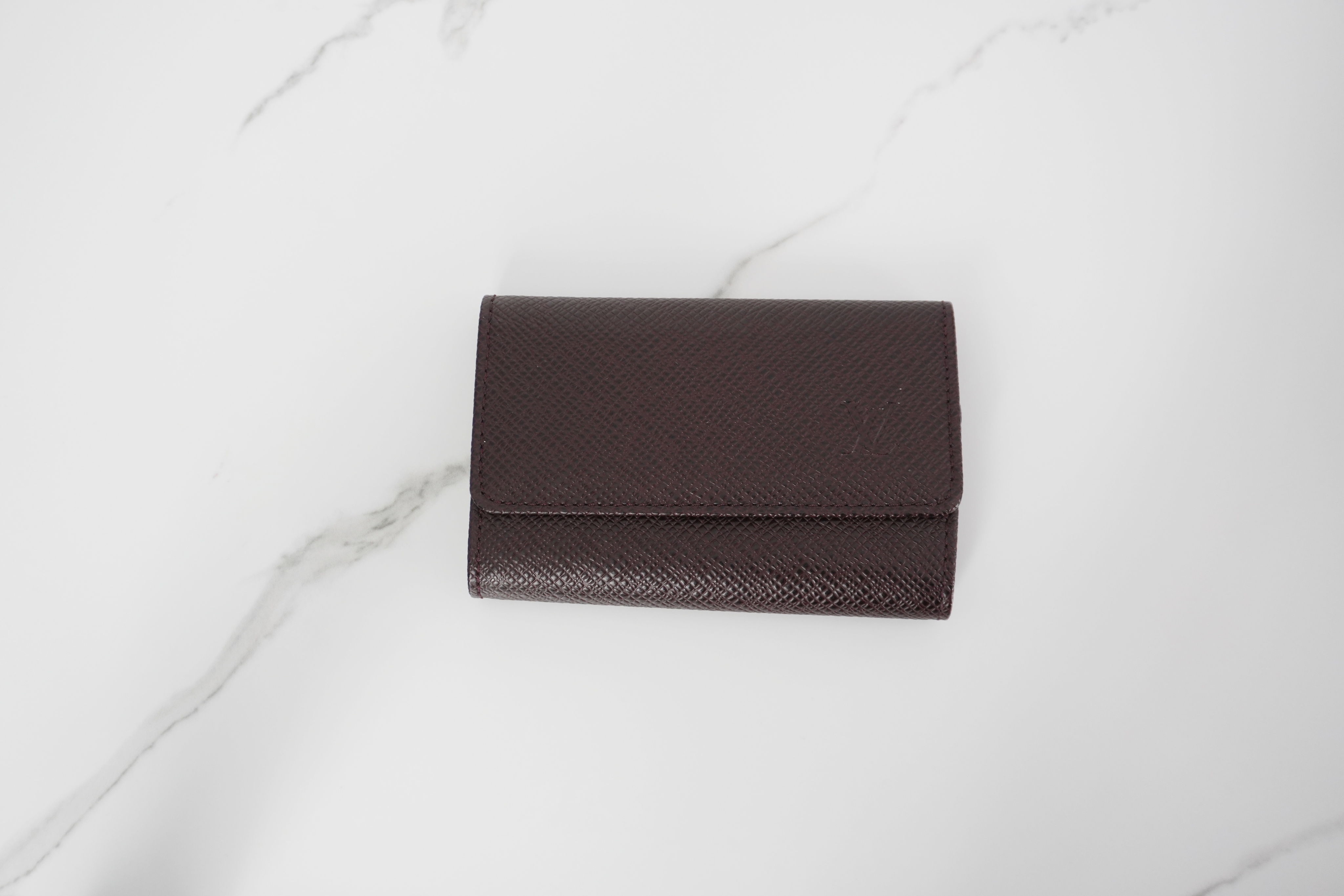 Authentic Louis Vuitton Taiga Leather Multicles 6 Ring Key Case