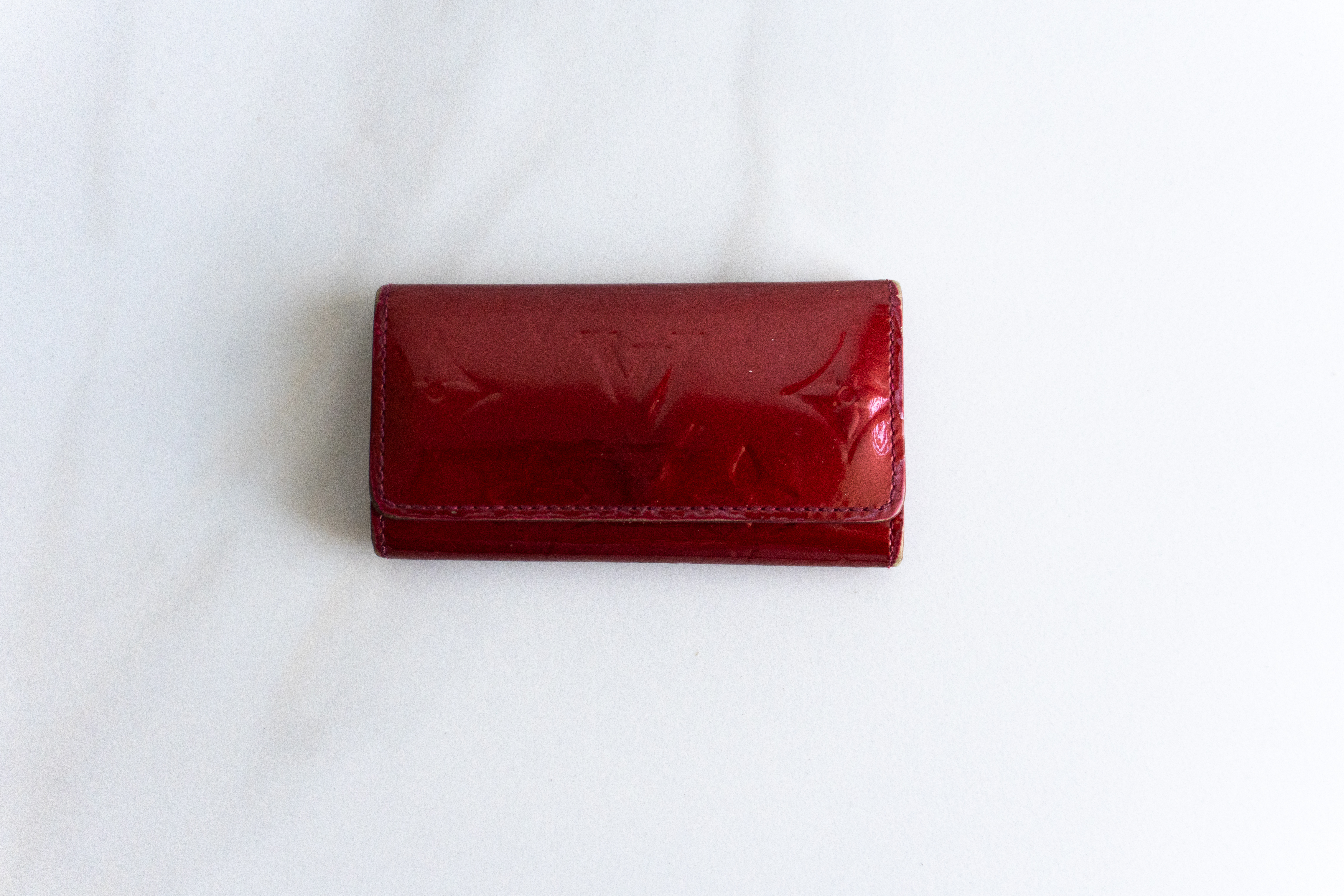 Authentic Louis Vuitton Red Vernis Leather 4 Ring Key Case