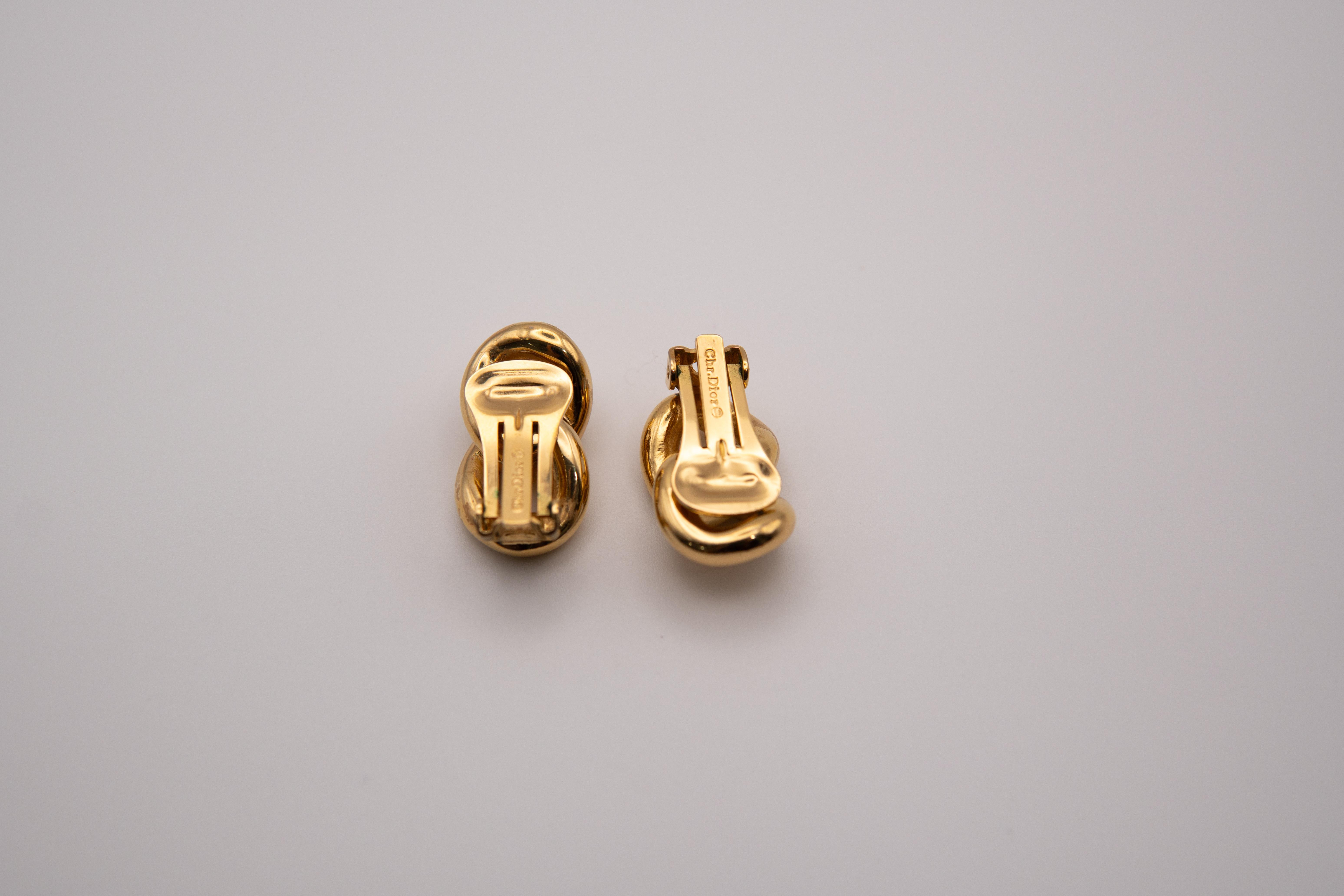 Authentic Christian Dior Vintage Chain Link Clip-On Earrings