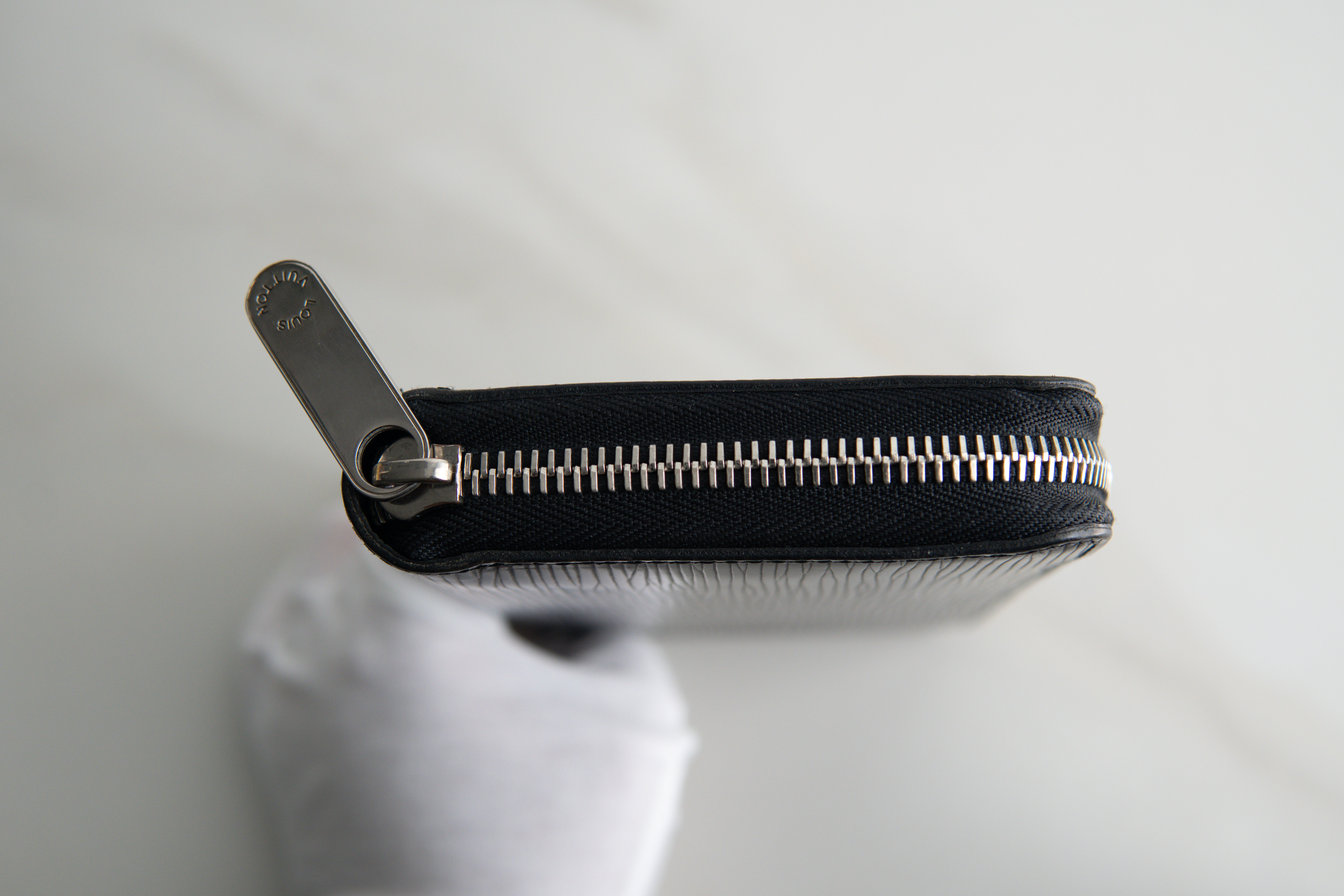 Authentic Louis Vuitton Epi Leather Black Zippy Wallet