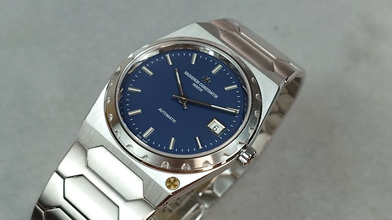 Vacheron Constantin Overseas Self-Winding 34.5mm Watch 4600V/200A-B980