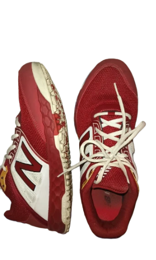 New Balance 3000v4 Turf baseball shoe in red and white. (size 11)
