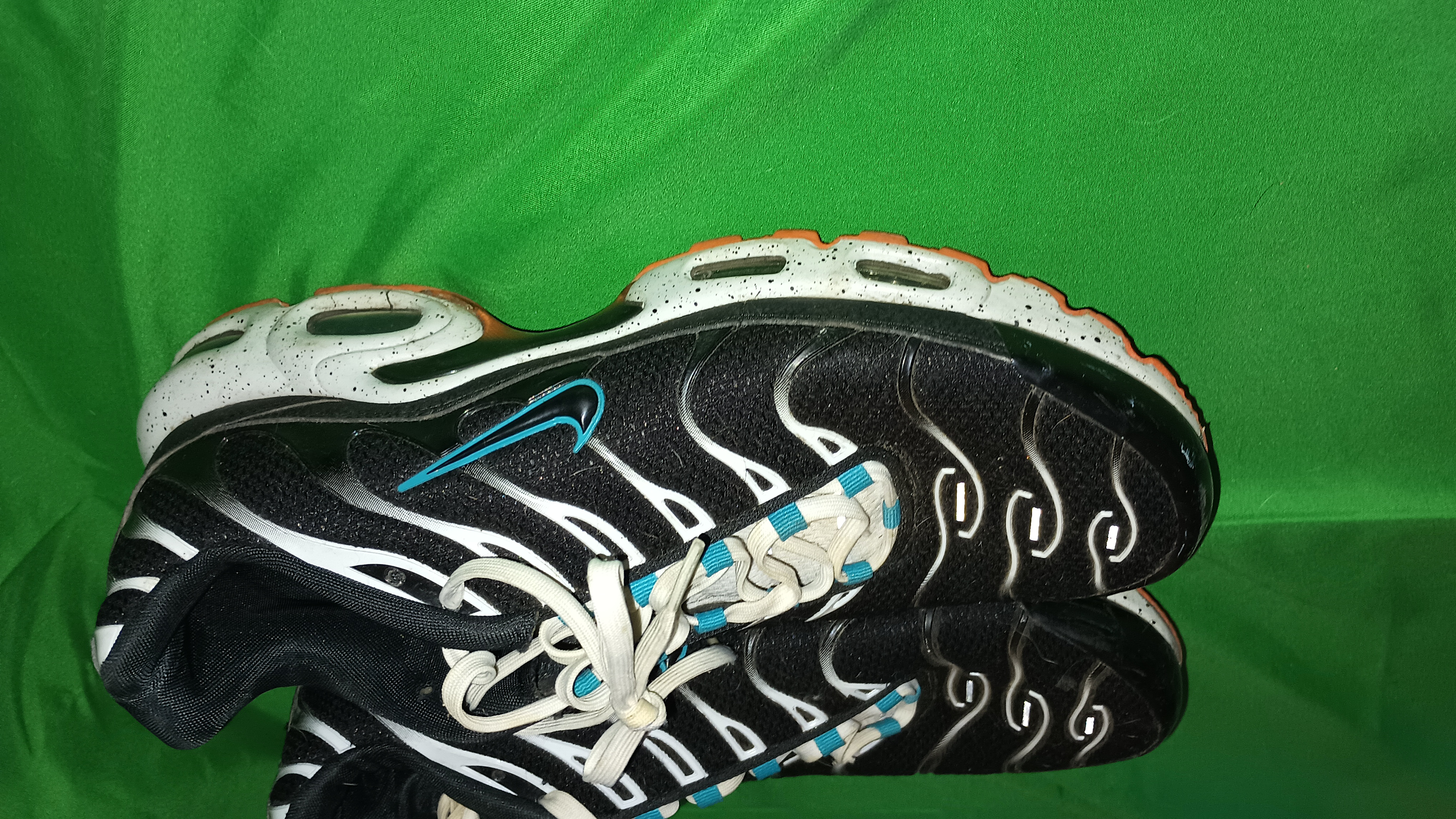 Nike Air Max Plus (TN) Black / Blue / Orange Sneakers Men’s US 12