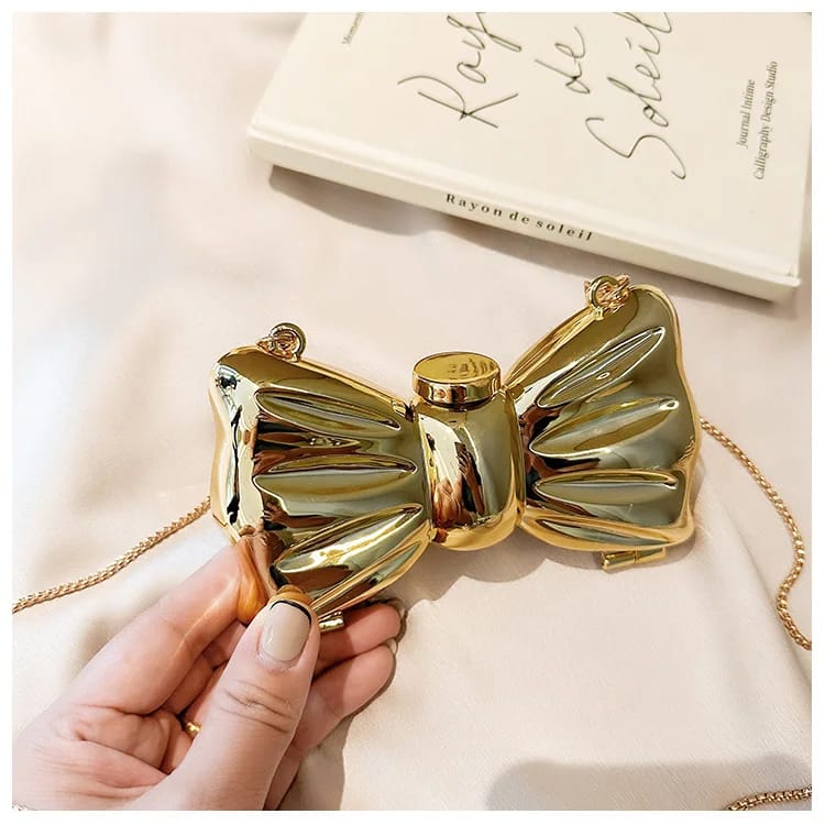 Sajenoksha Bow Evening Clutch