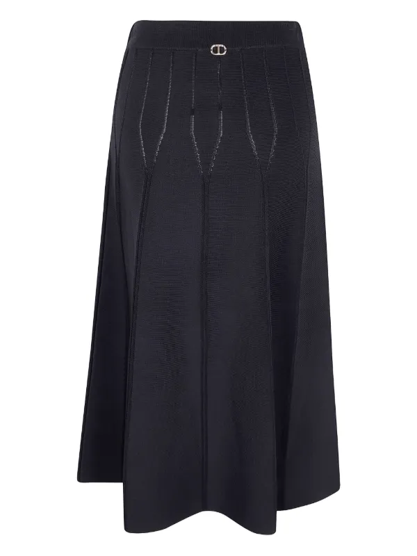 تنورة ميدي محبوكة بتصميم كلوش