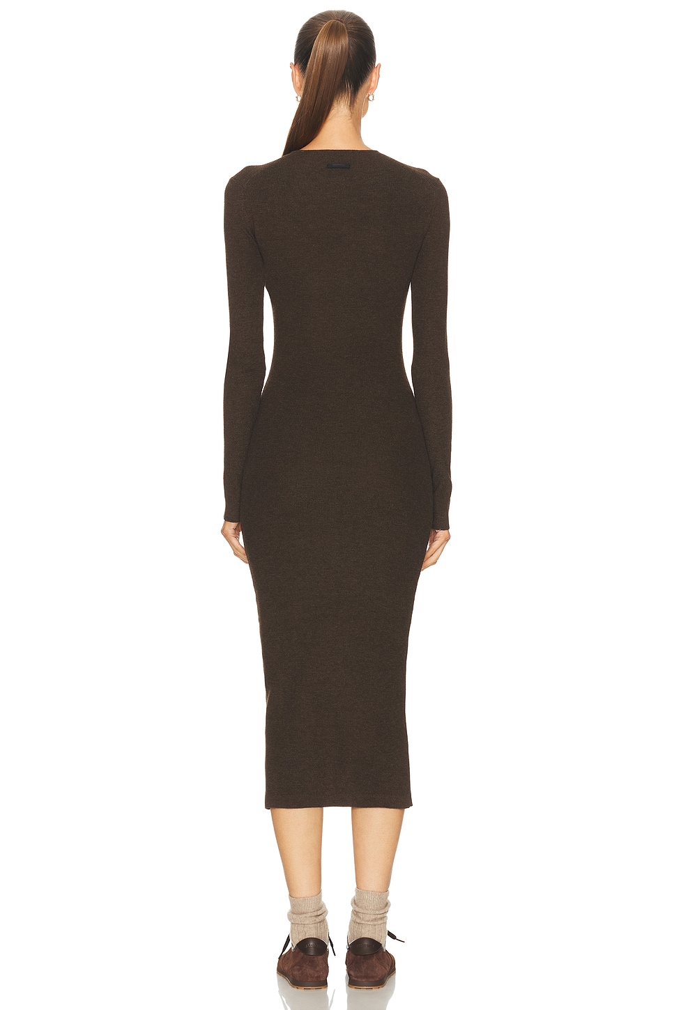 فستان "ميدي" صوف ناعم - بني شوكولاتة