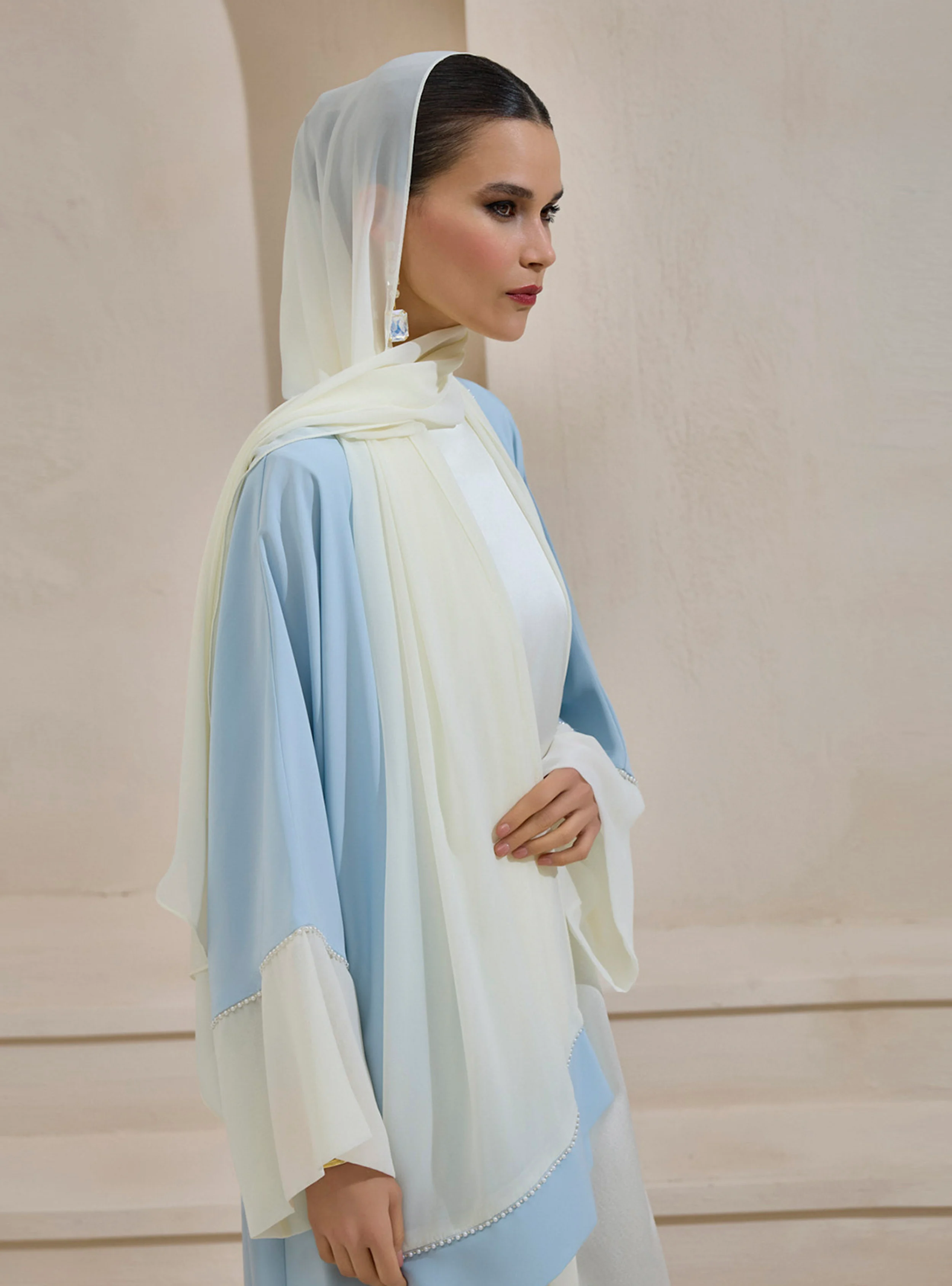عباءة "سما" الأنيقة - تصميم كلاسيكي بلمسة عصرية