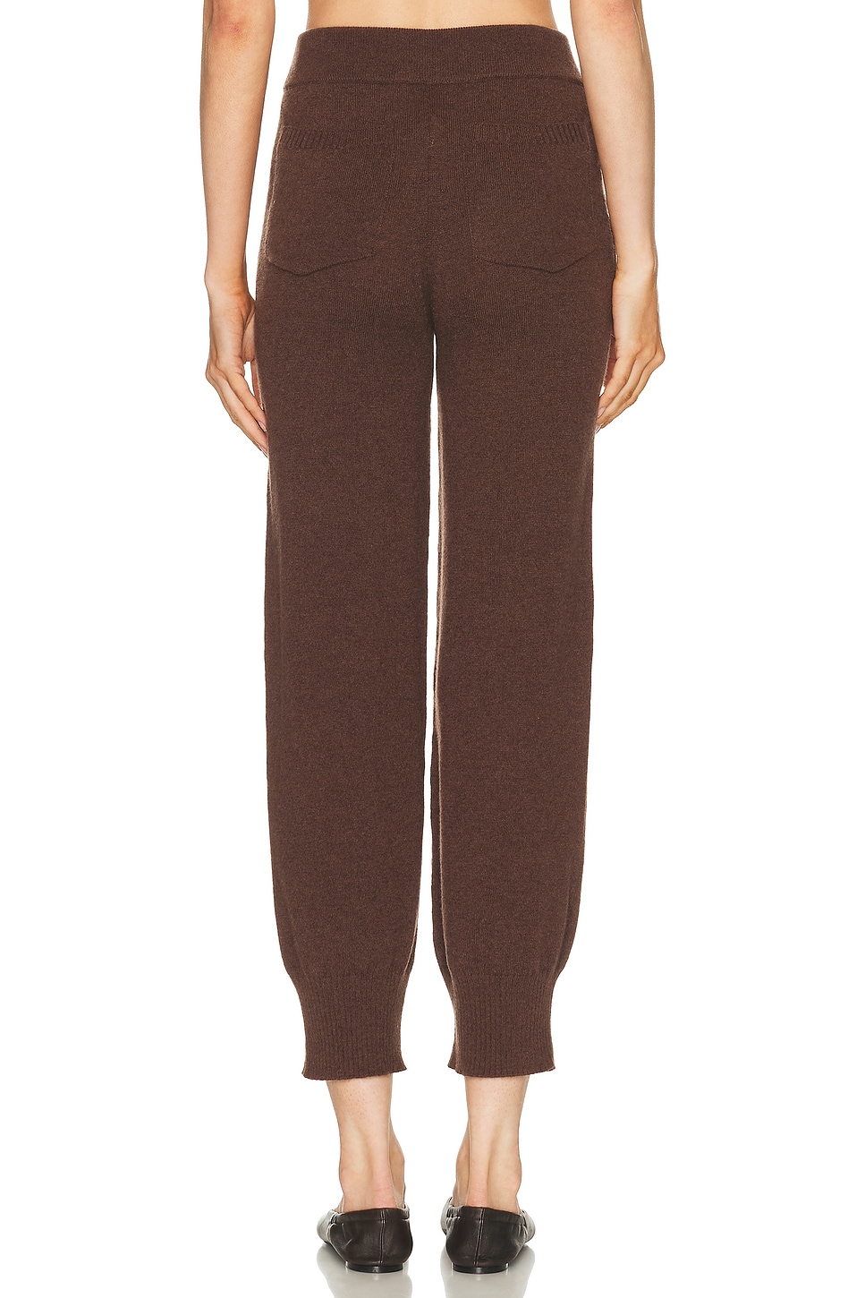 بنطلون صوف (Knit) ناعم بخصر مرتفع - لون بني تشوكليت