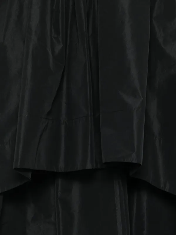 تنورة "هاي-لو" (Hi-Low) سوداء بتصميم درامي