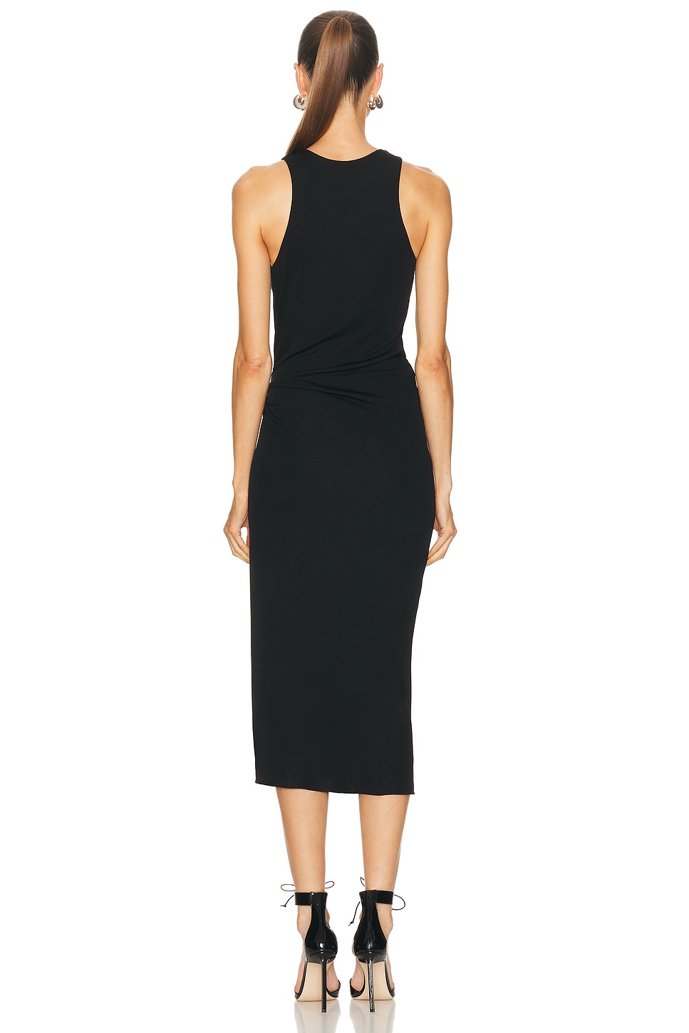 فستان "ميدي" أسود بتصميم "درابيه" مع حزام خصر