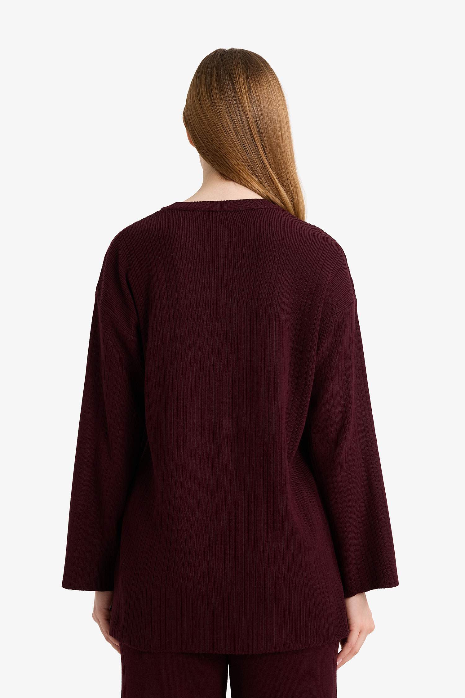 طقم نسائي محبوك (تريكو) قطعتين - لون برغندي ملكي