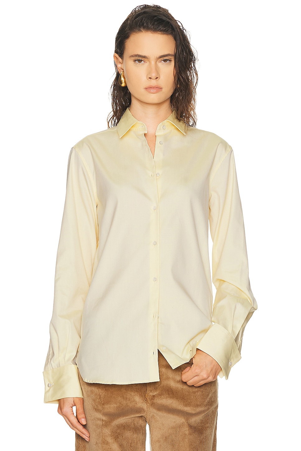 قميص قطني كلاسيكي بياقة مدببة - لون أصفر فاتح (Butter Yellow)