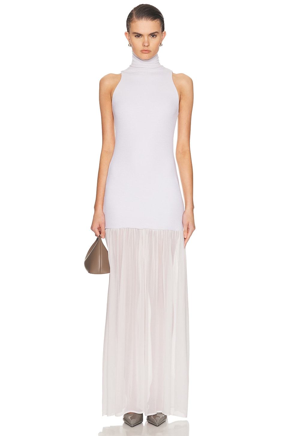 فستان ماكسي "هاي نك" بتصميم مدمج وعصري