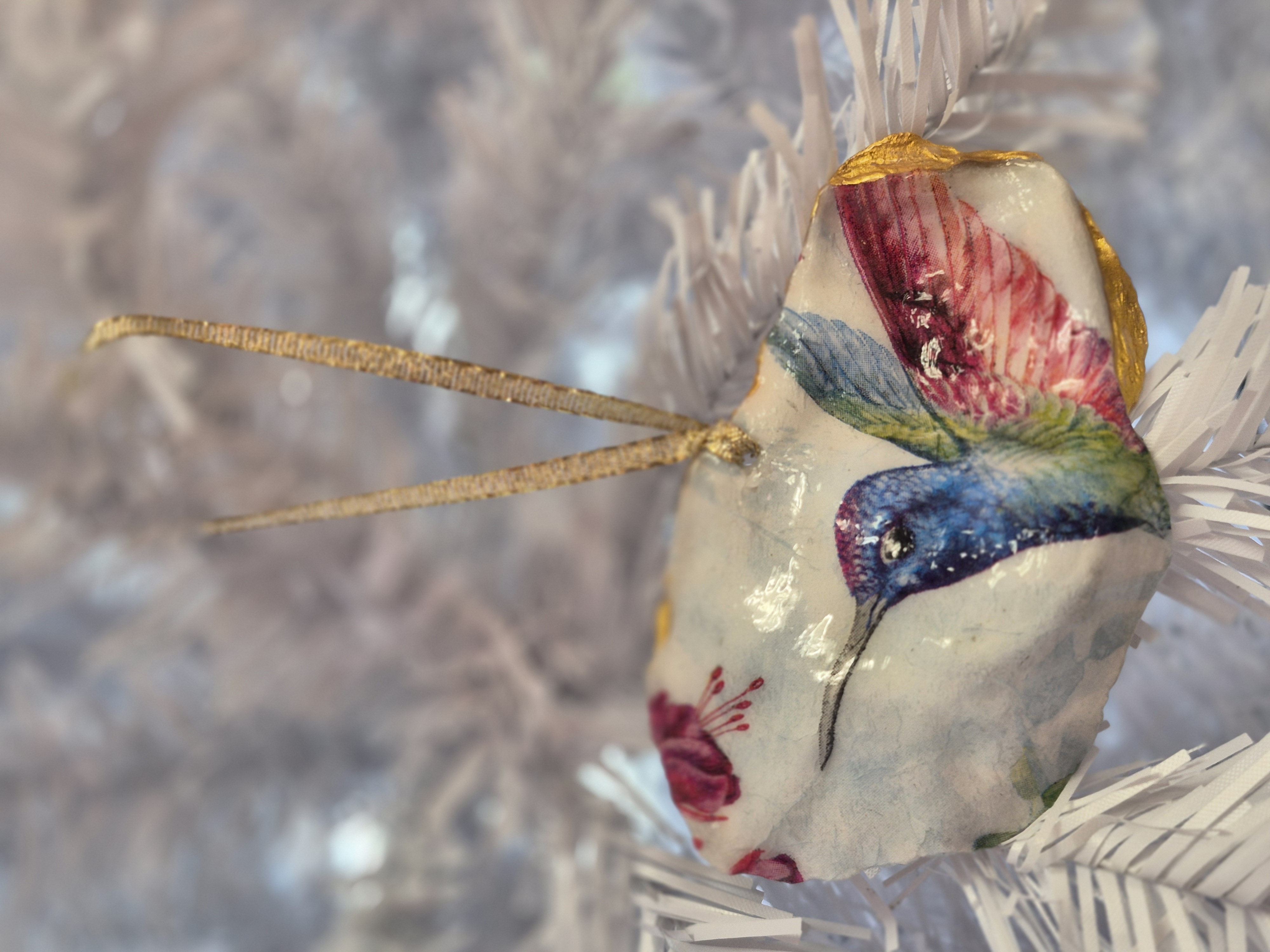 Oyster Shell Decoupage Christmas Ornament - Hummingbird