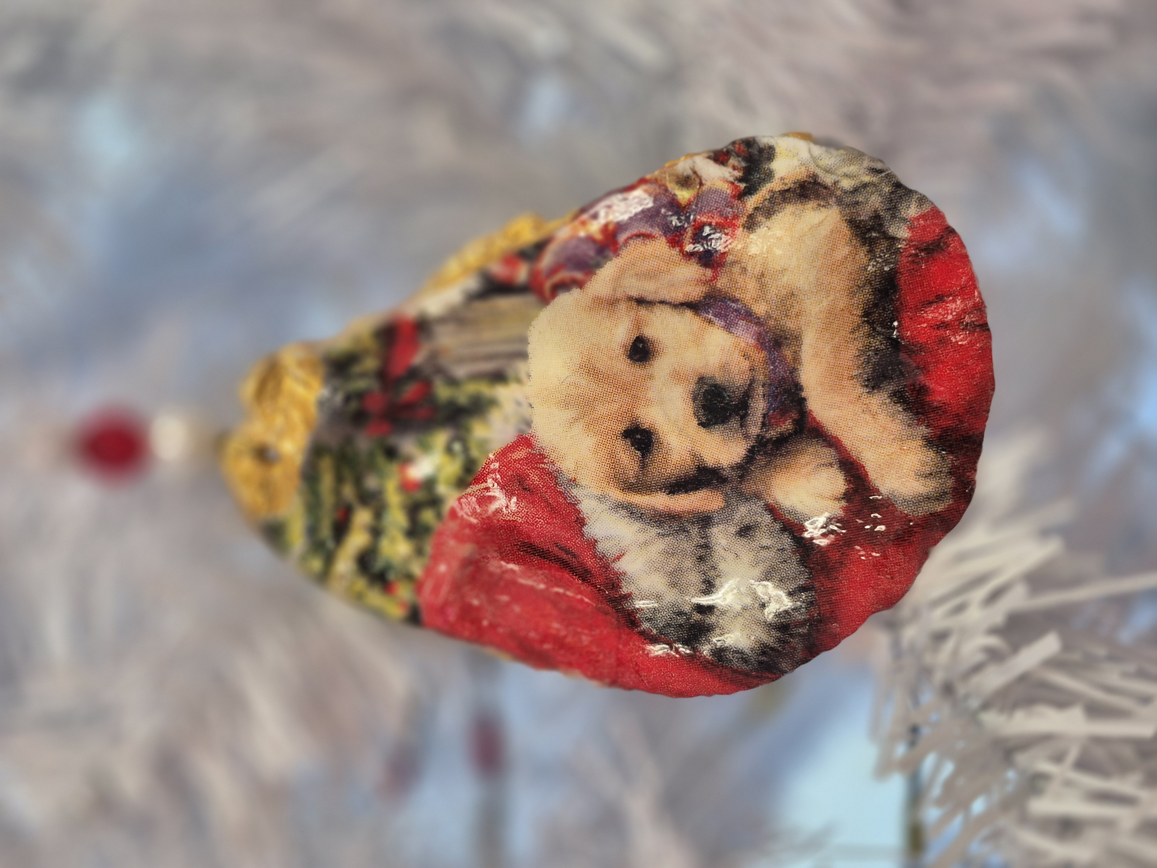 Oyster Shell Decoupage Christmas Ornament - Christmas Puppy
