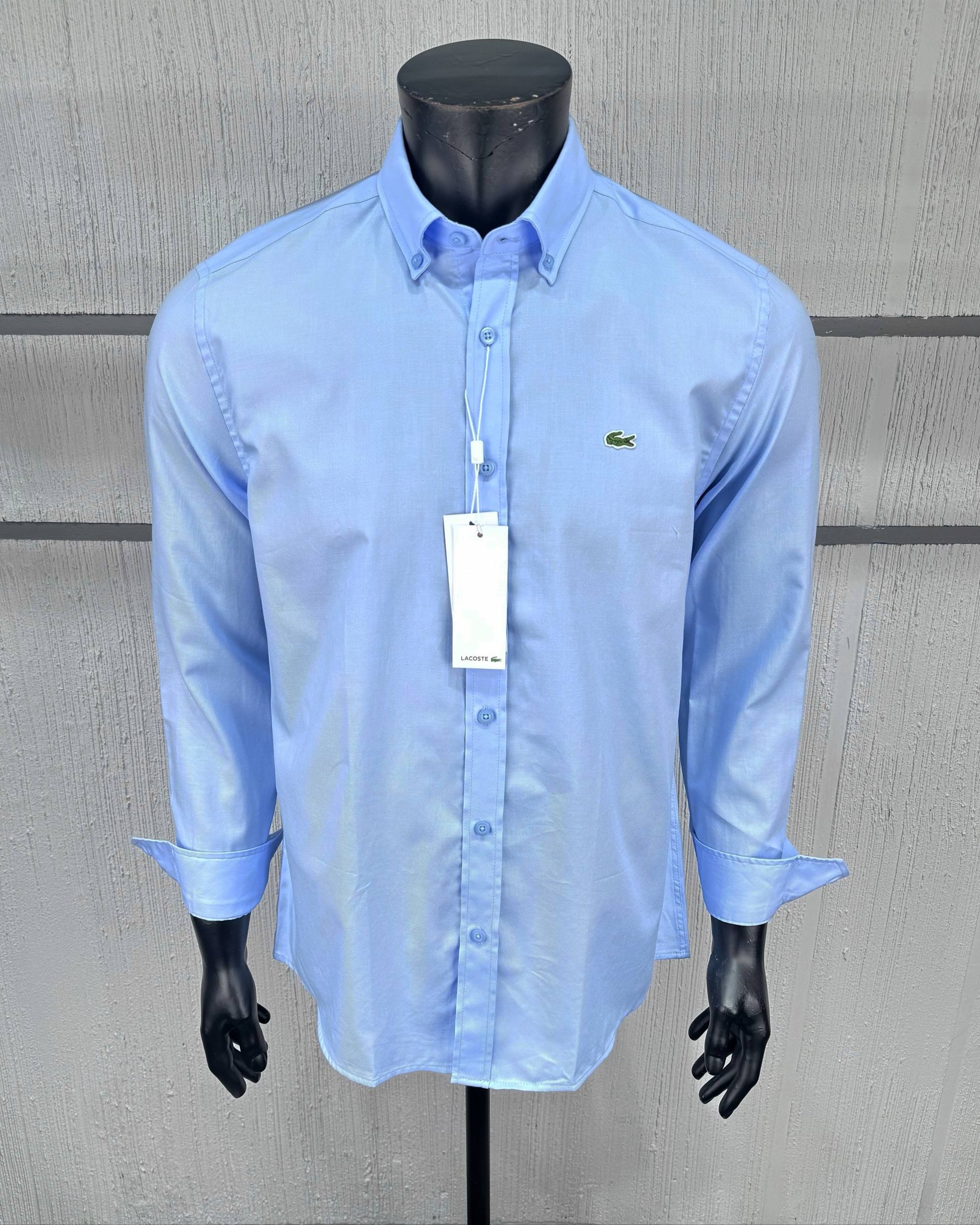 Chemise bleue à manches longues