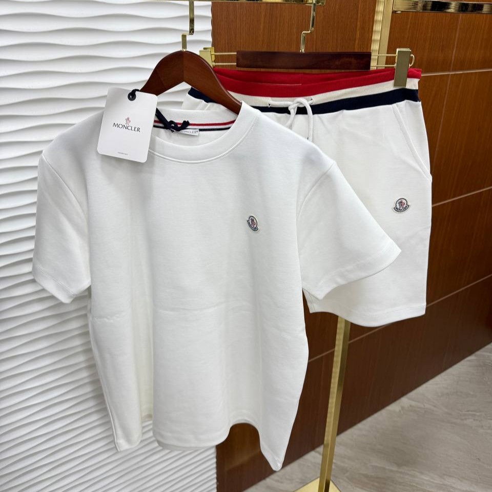 Ensemble Moncler noir