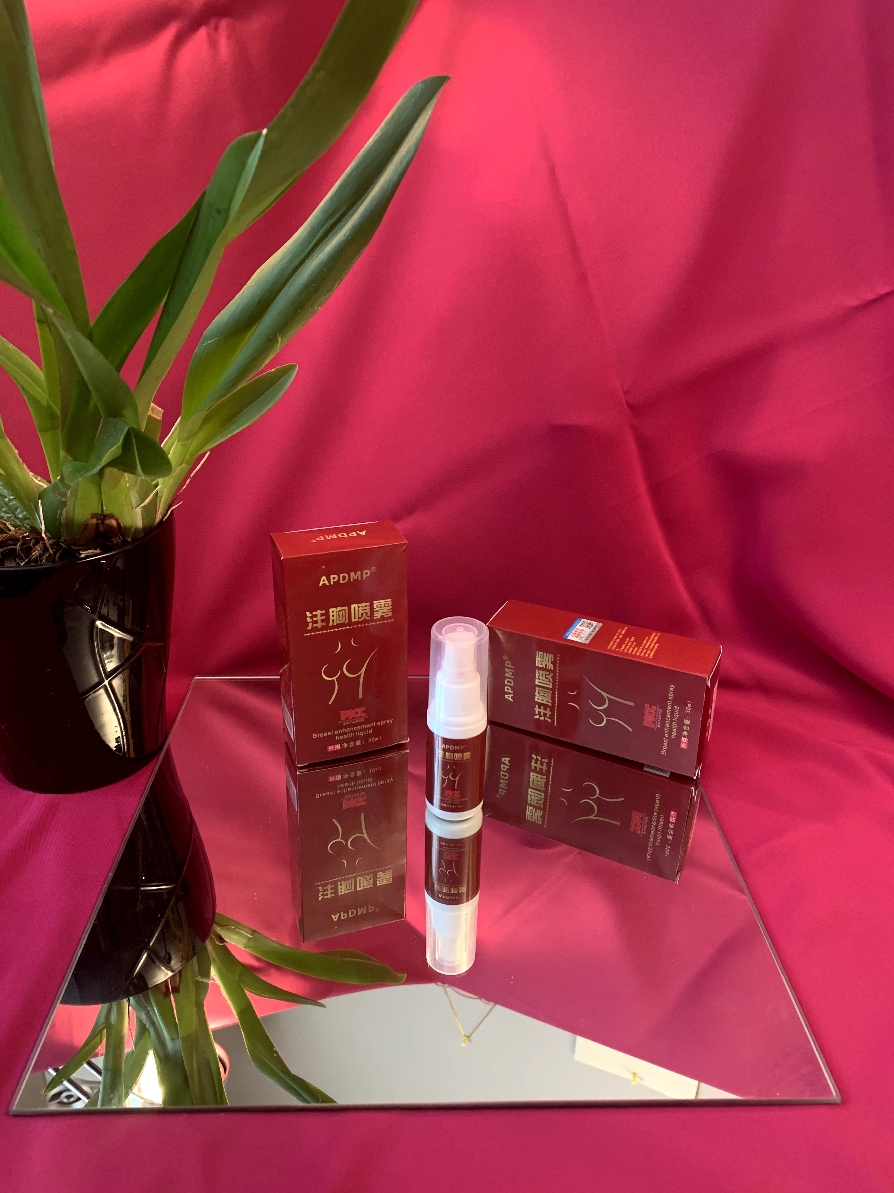 Breast spray health liquid.