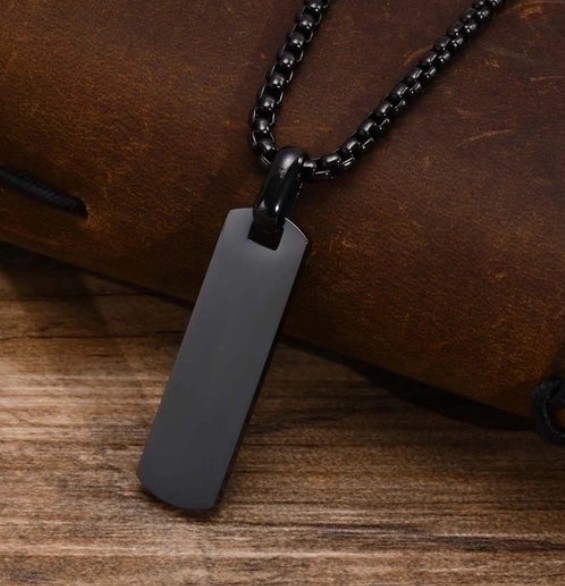 The Black Keystone Paddle Necklace