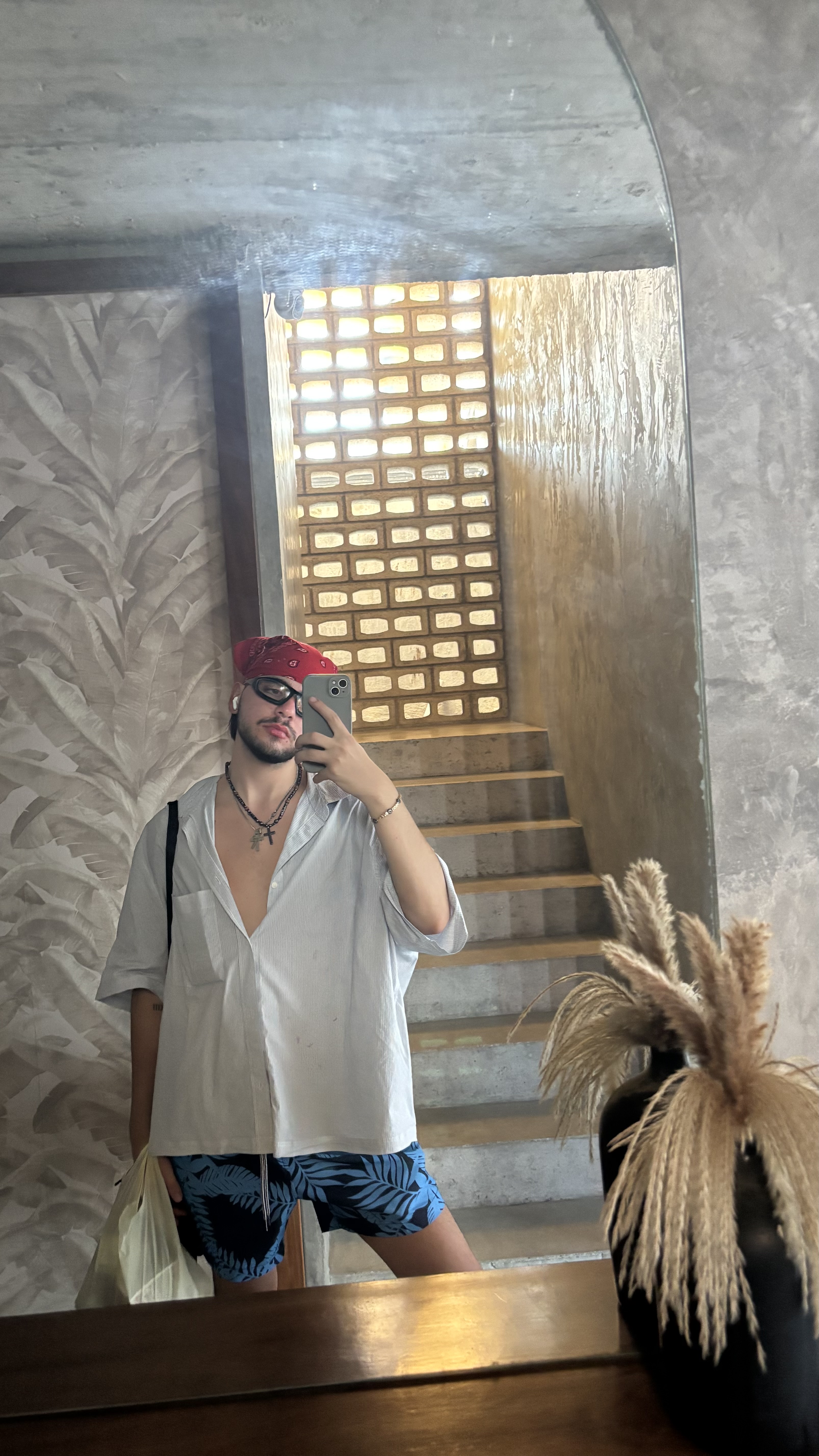 Leo Shortsleeve Button Up