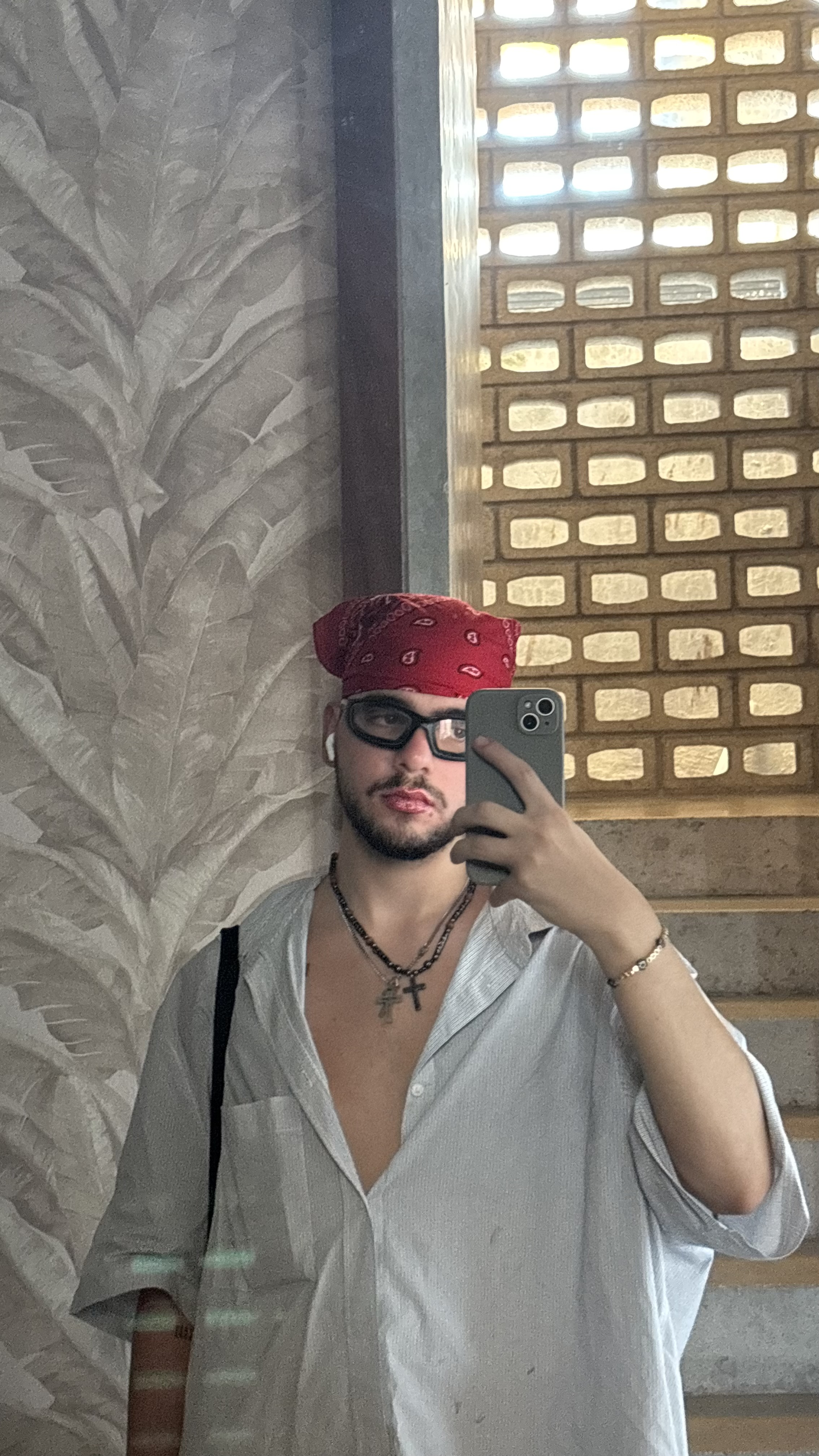 Leo Shortsleeve Button Up