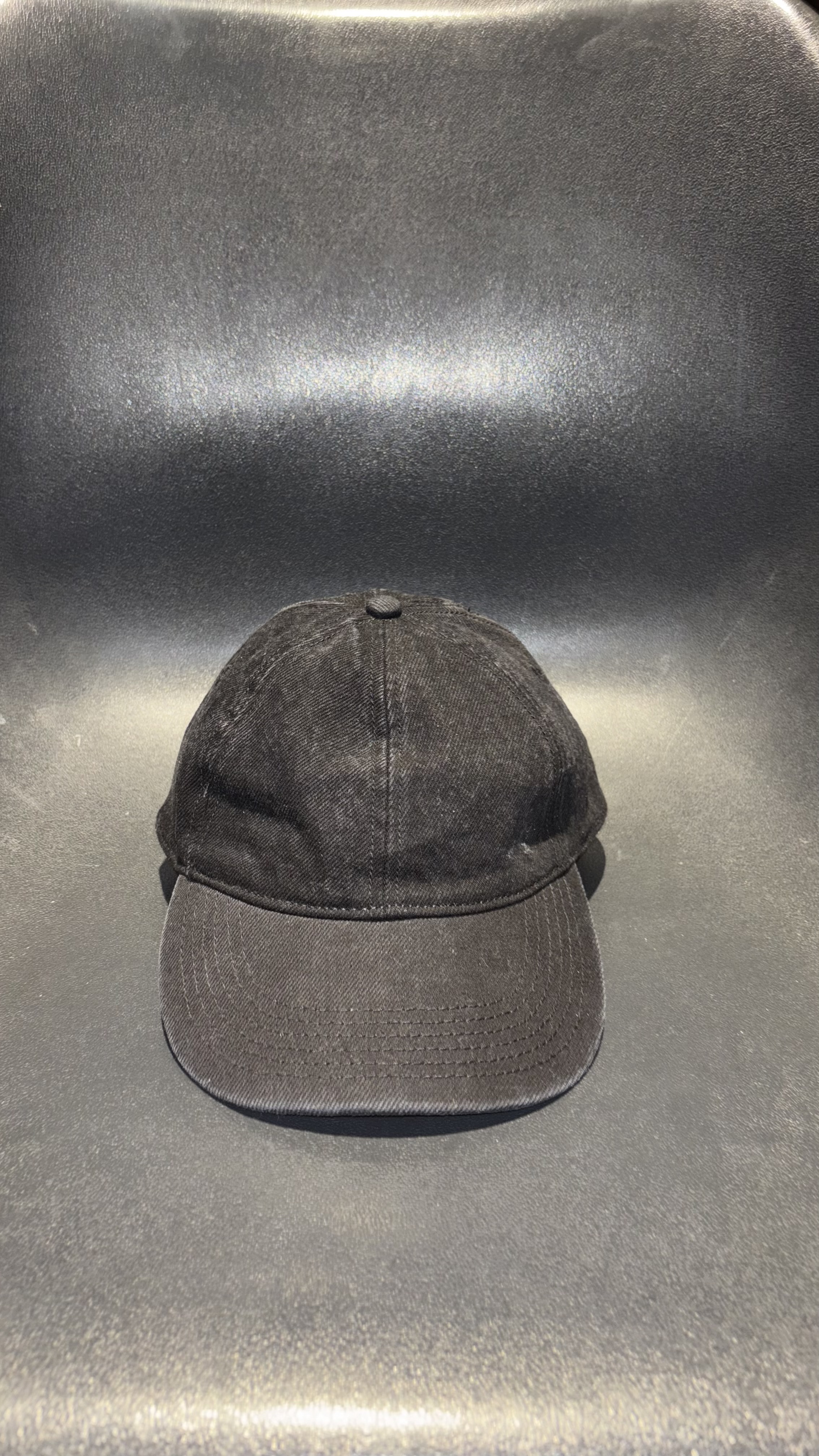 Basic Black Hat for a Basic Bxtch