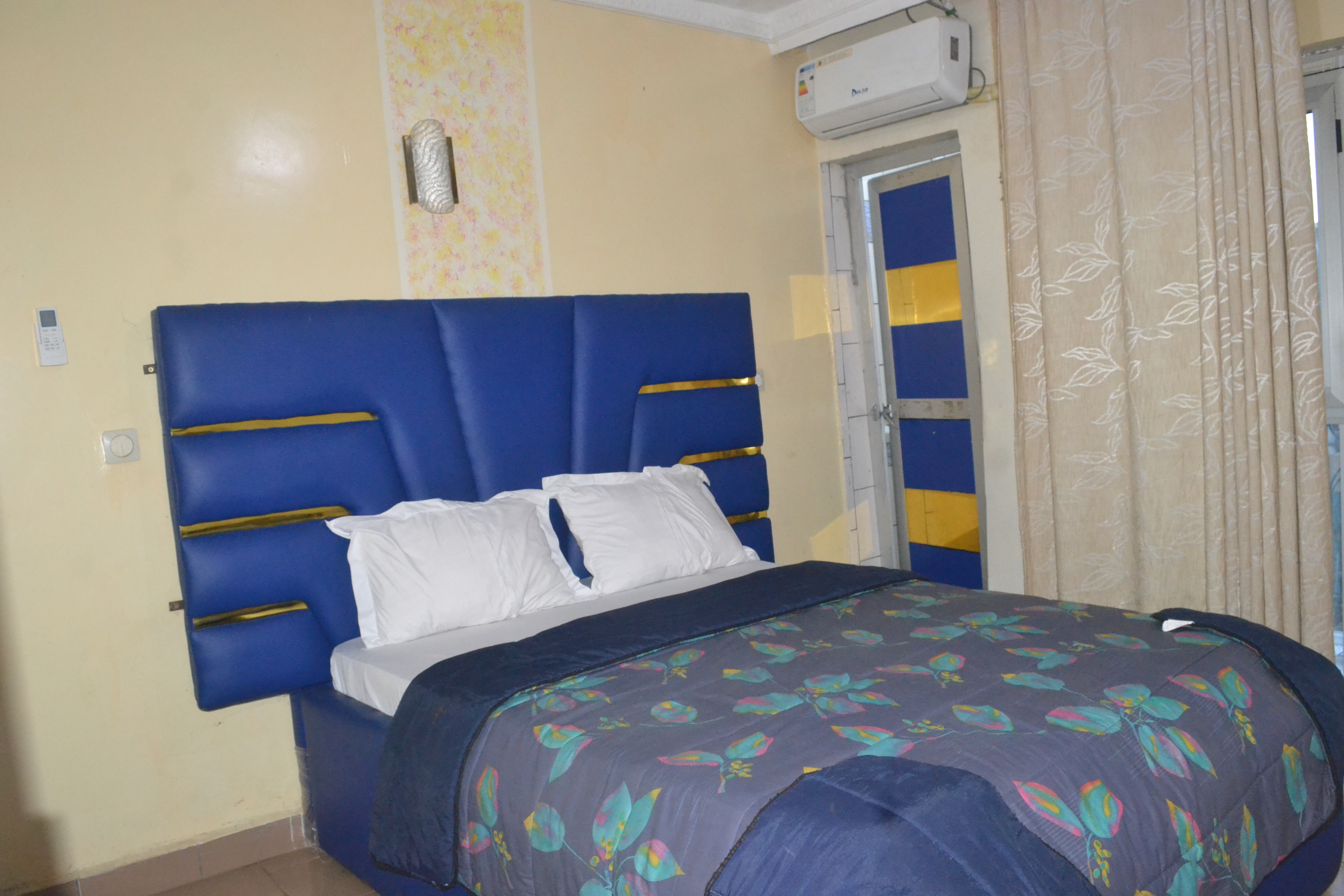 Chambres climatisées + Wi-Fi