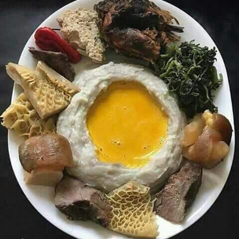 🍽️ Taro Sauce Jaune Royale