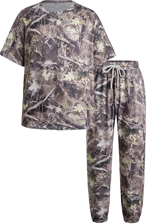 SOLY HUX Men's Camo Print Outfits Short Sleeve T Shirt and Jogger Pants Outdoor 2 Piece Set