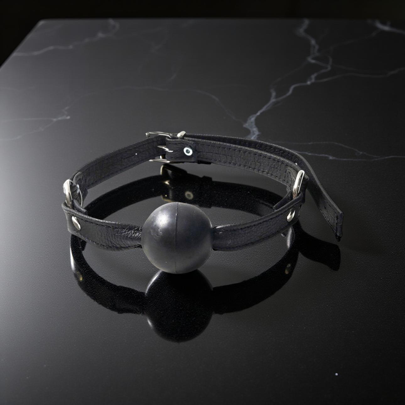 Gag-ball en cuir
