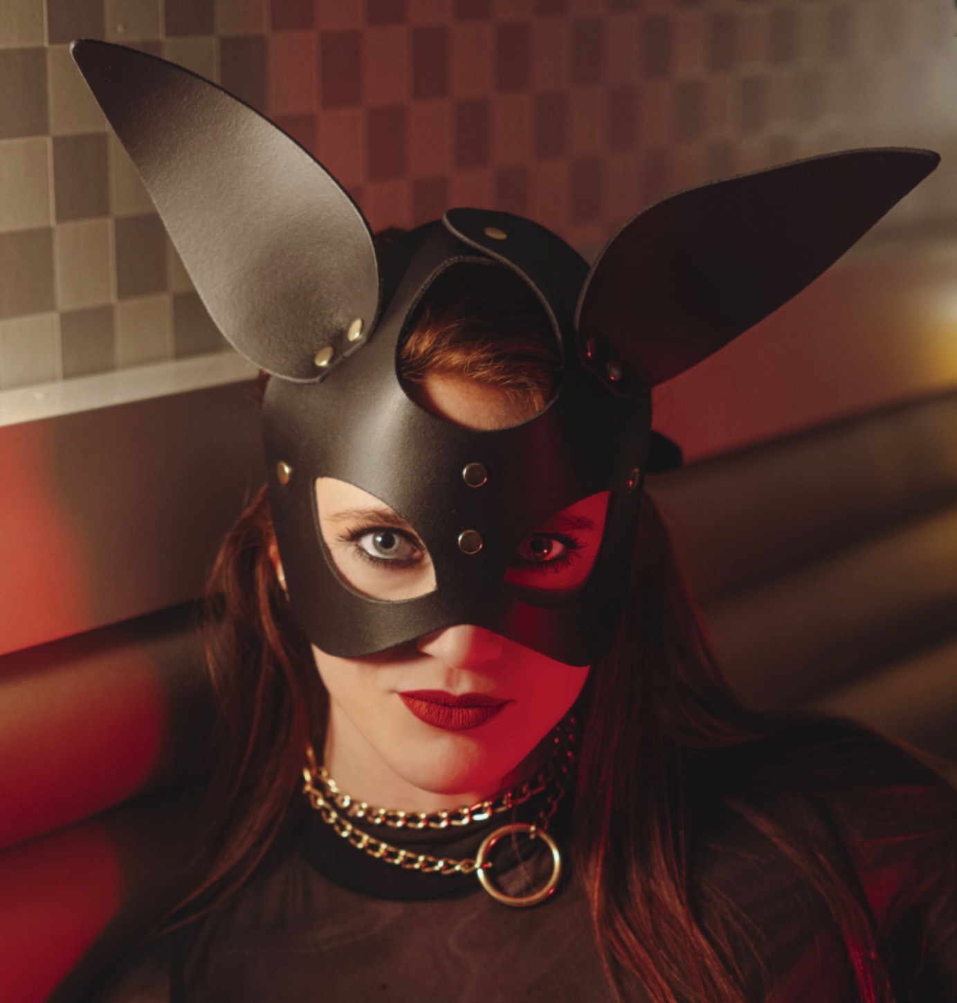 Masque Lapin Noir & Gold