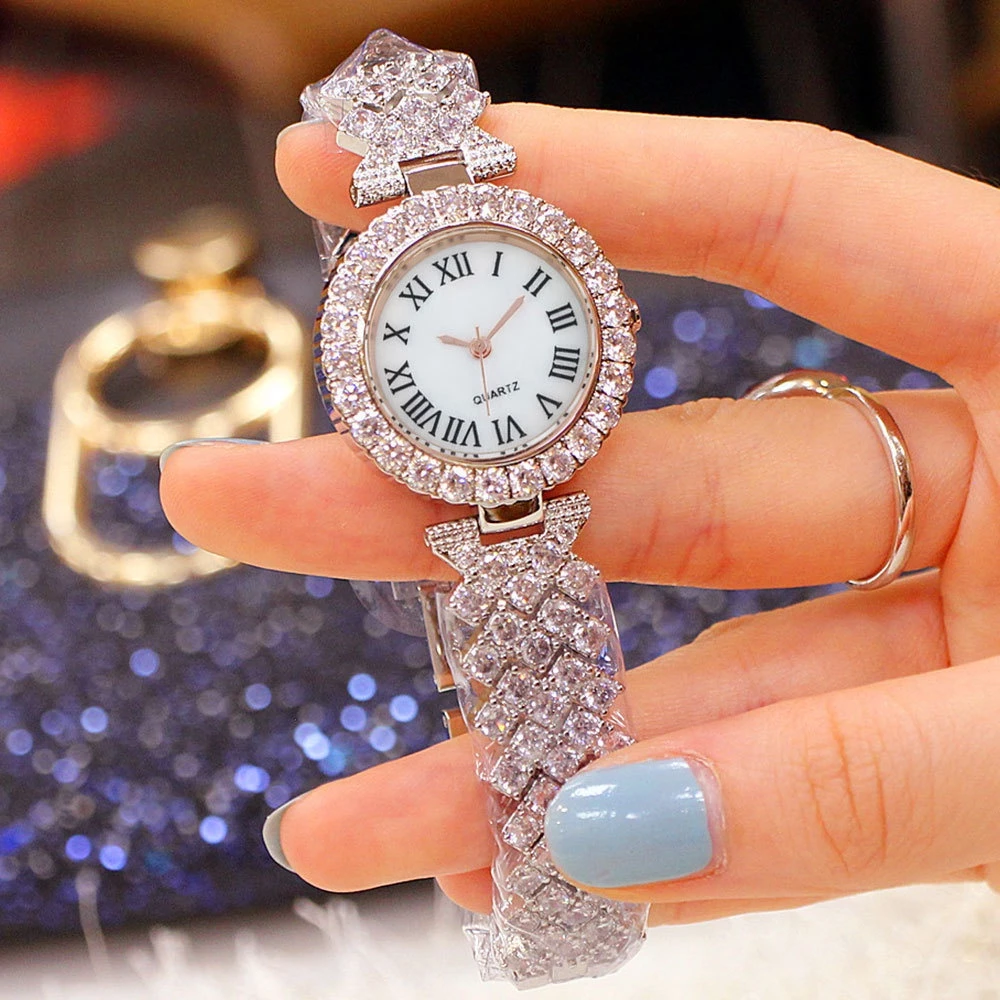 Elegant Simulated Zircon Roman Dial Quartz Watch — Stainless Steel Band for Women — Fashion.