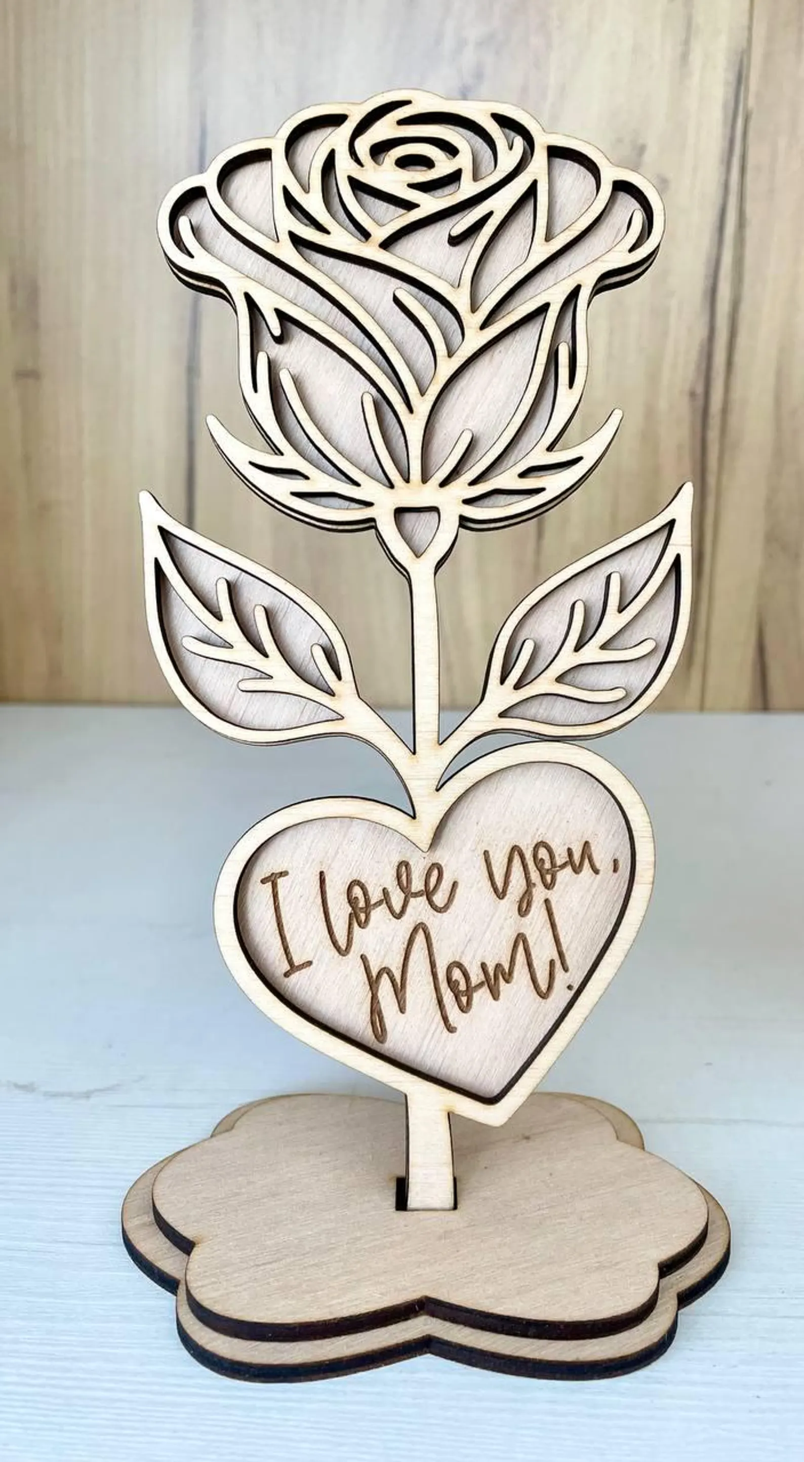 Drewniane kwiaty na Dzień Matki