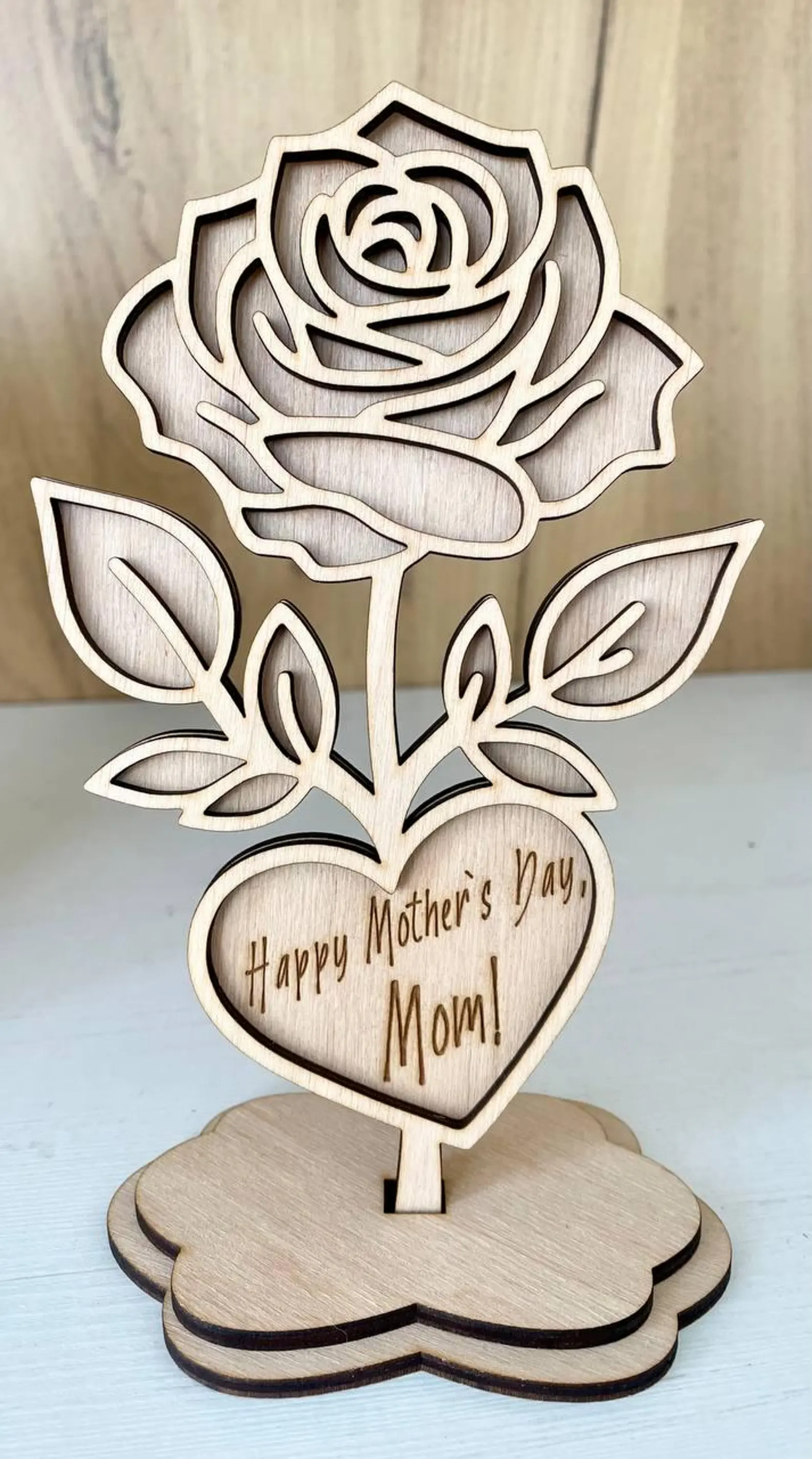 Drewniane kwiaty na Dzień Matki