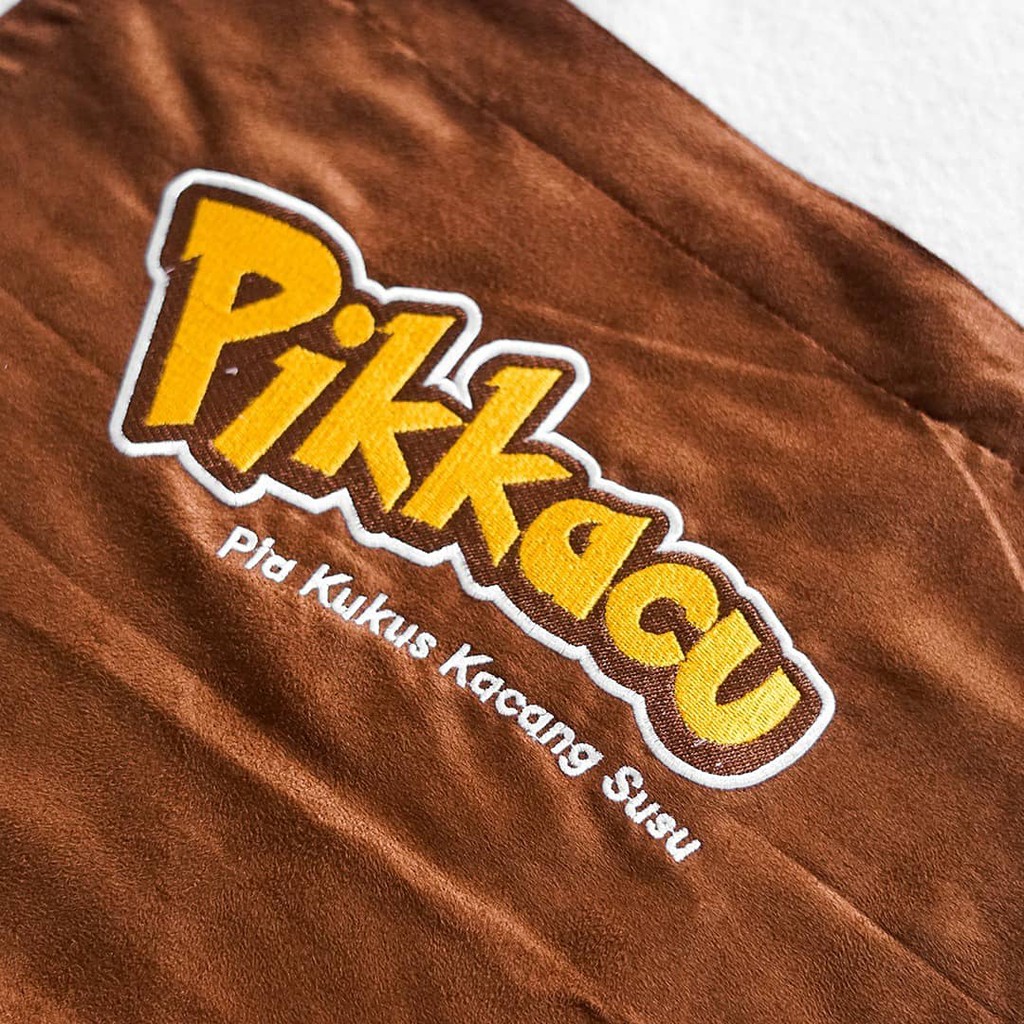 Bordir Custom Logo Nama Usaha di Apron / Celemek