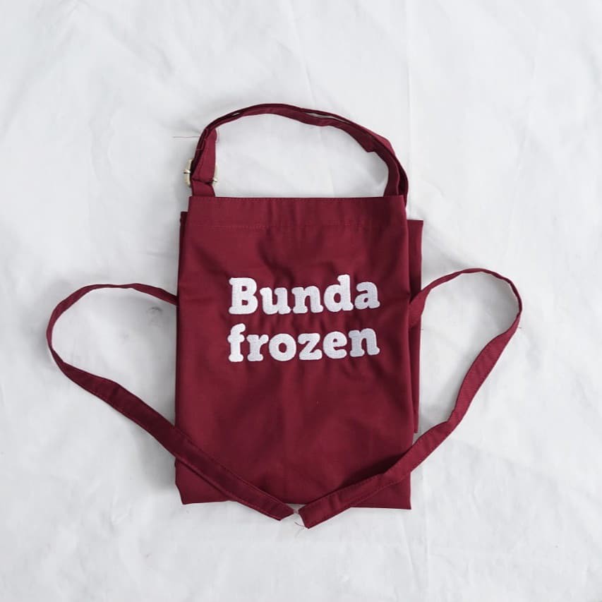 Bordir Custom Logo Nama Usaha di Apron / Celemek