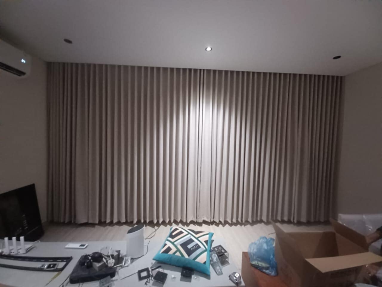 ستائر ويف مودرن في الرياض | تفصيل ستائر قماش حسب الطلب