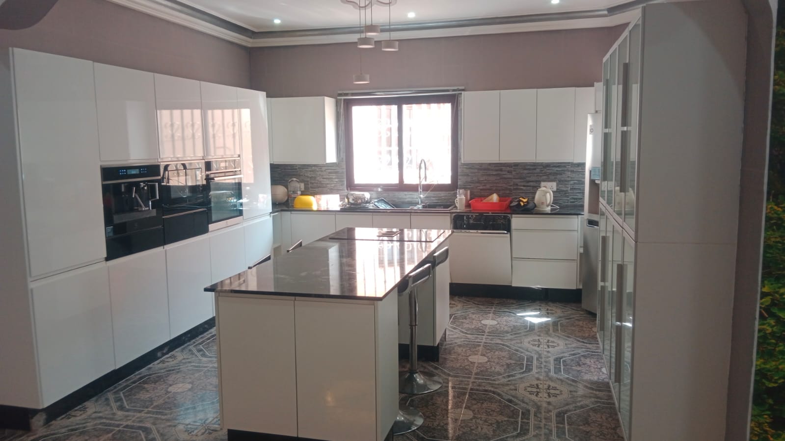 Modern Modular Kitchen Set