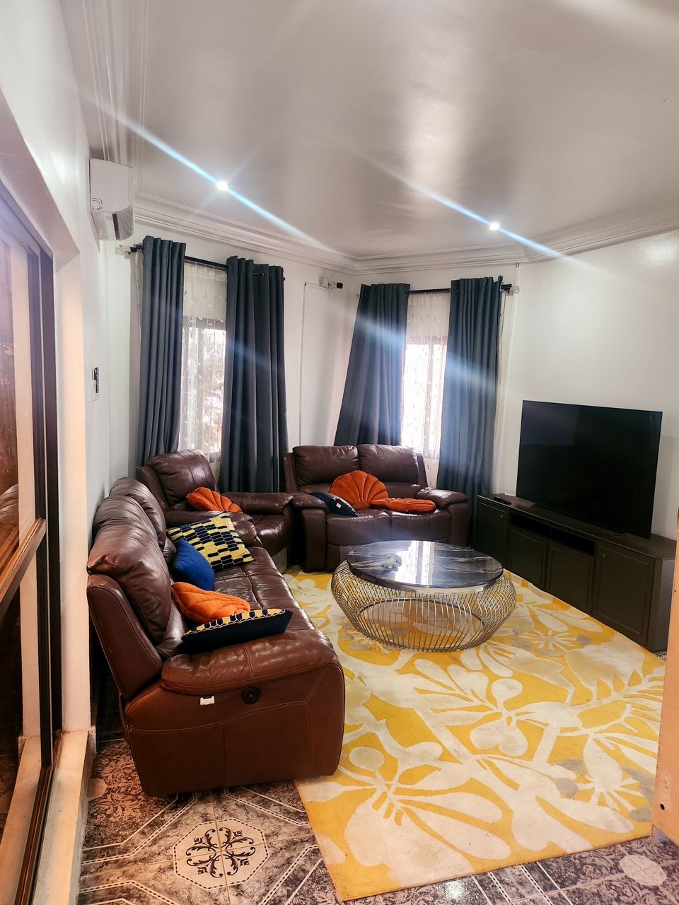 Family apartament 2º floor, with salon , 2 badrooms, 2 bathrooms, a/c and big terrace