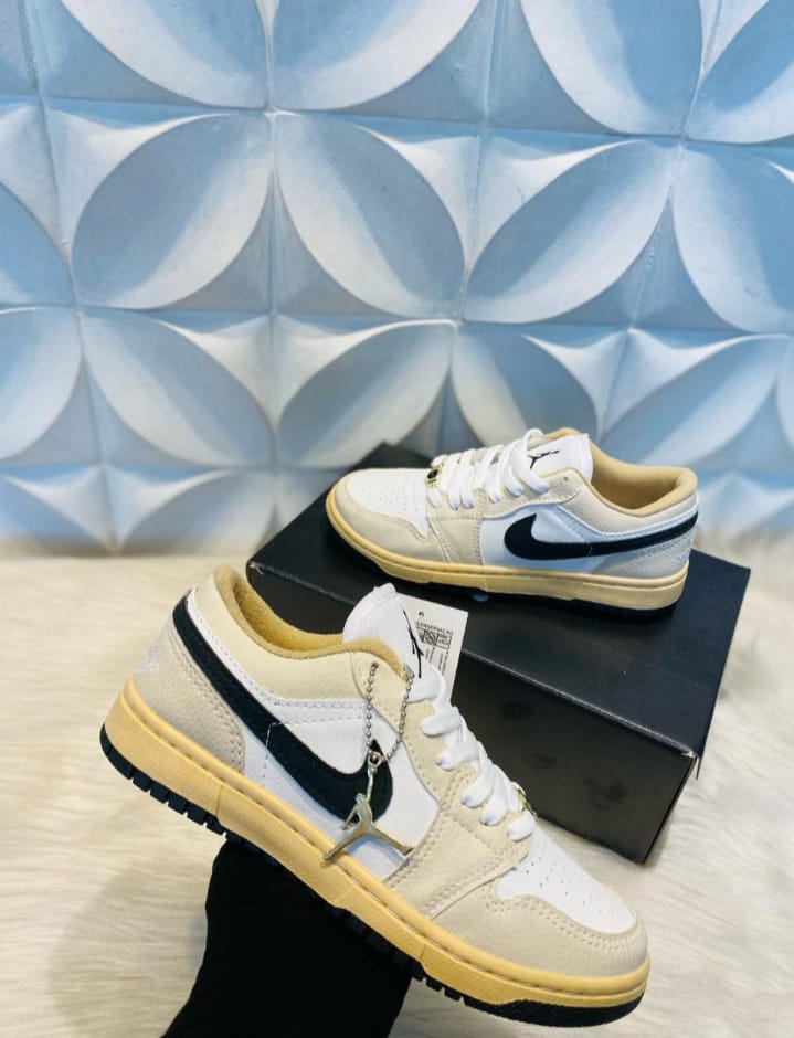 Jordan Loow Nike Feminino