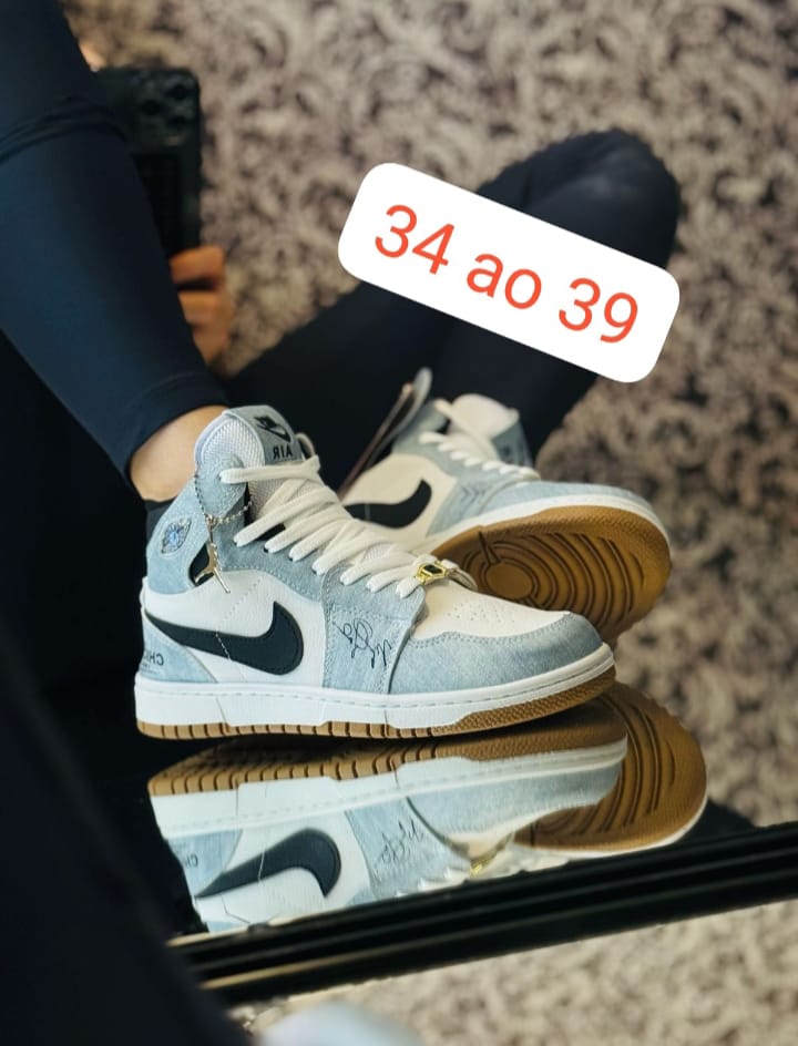 Tênis esportivo Nike Chigago