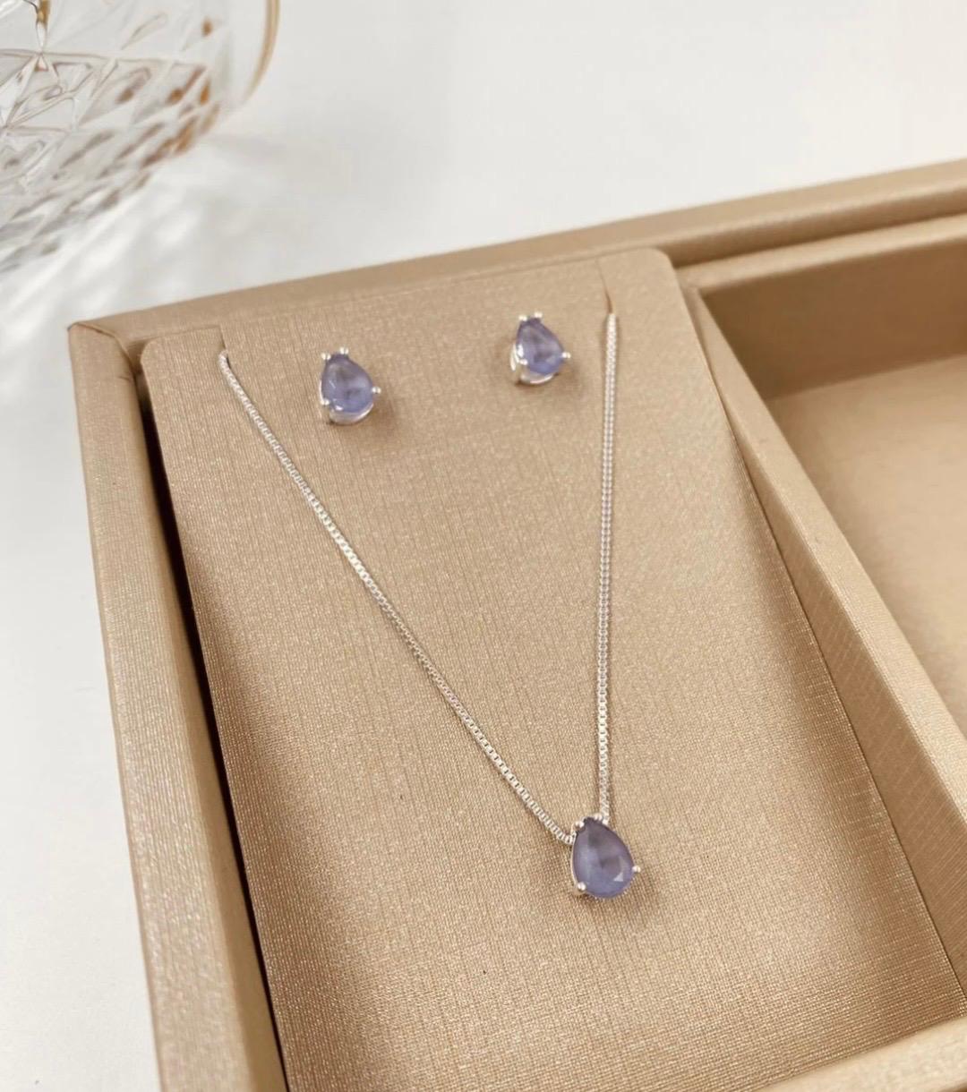 Conjunto de Colar e Brincos com Pedra Roxa folhado 